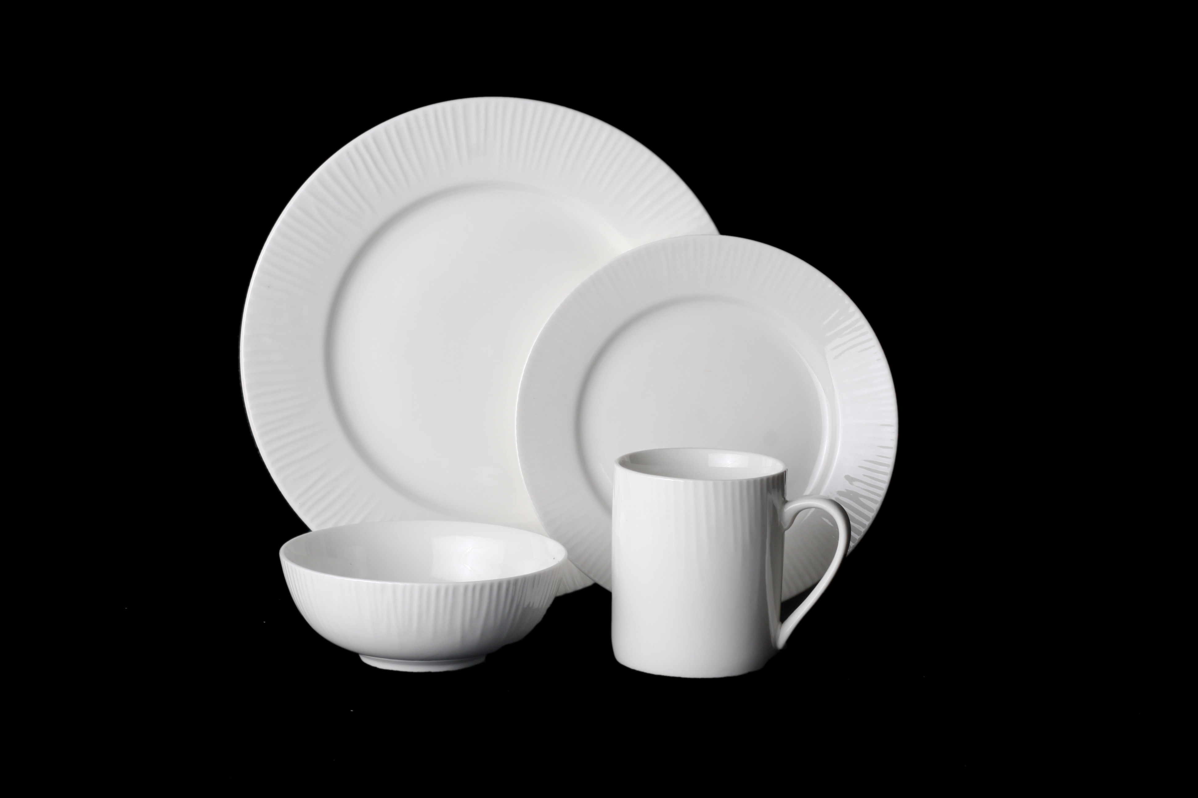 Embossment dinner set