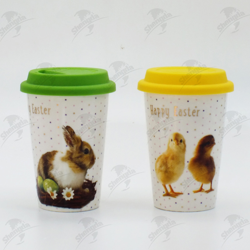 Coffee2go cup with silicon lid