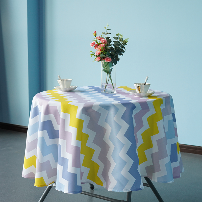 Print table cloth