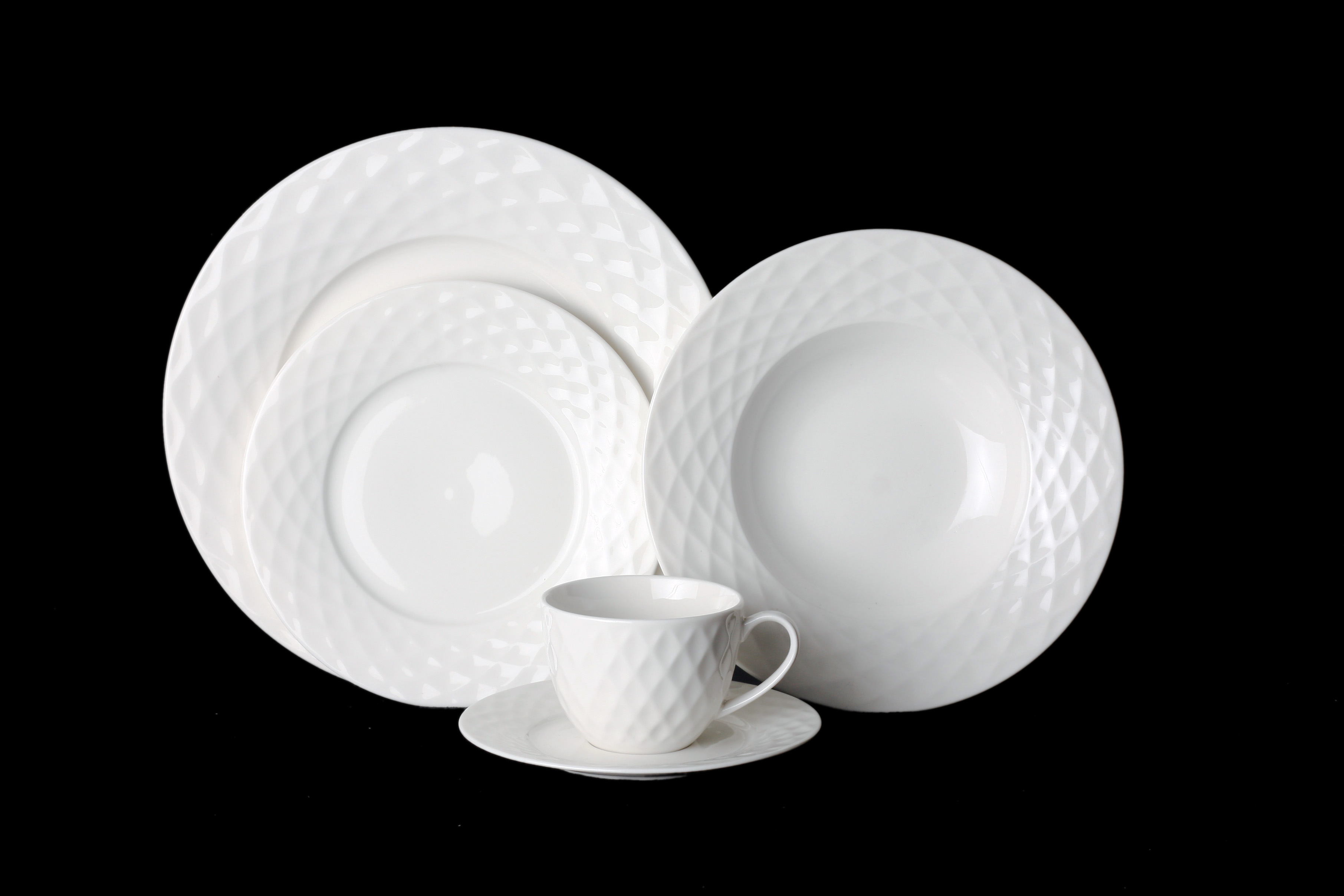 Embossment dinner set