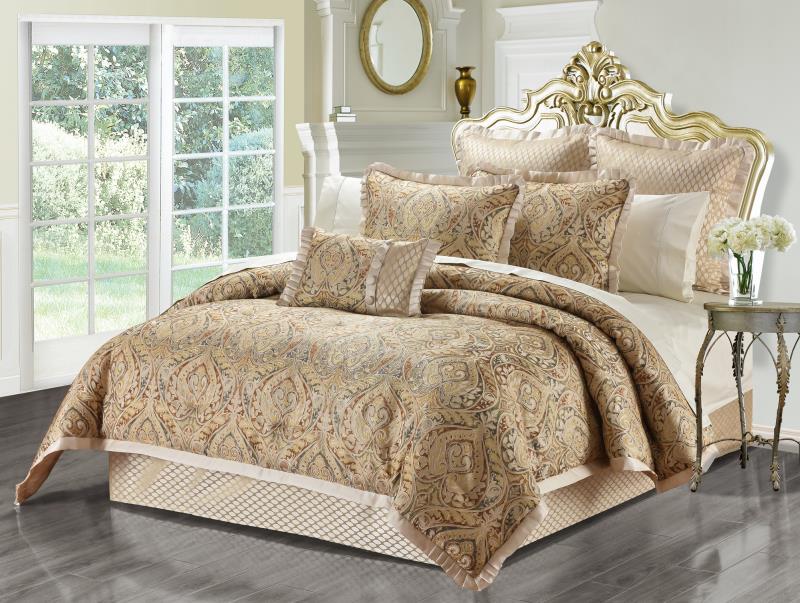 Luxury Jacquard Bedding Comforter Set with Damask Stria, Queen and King