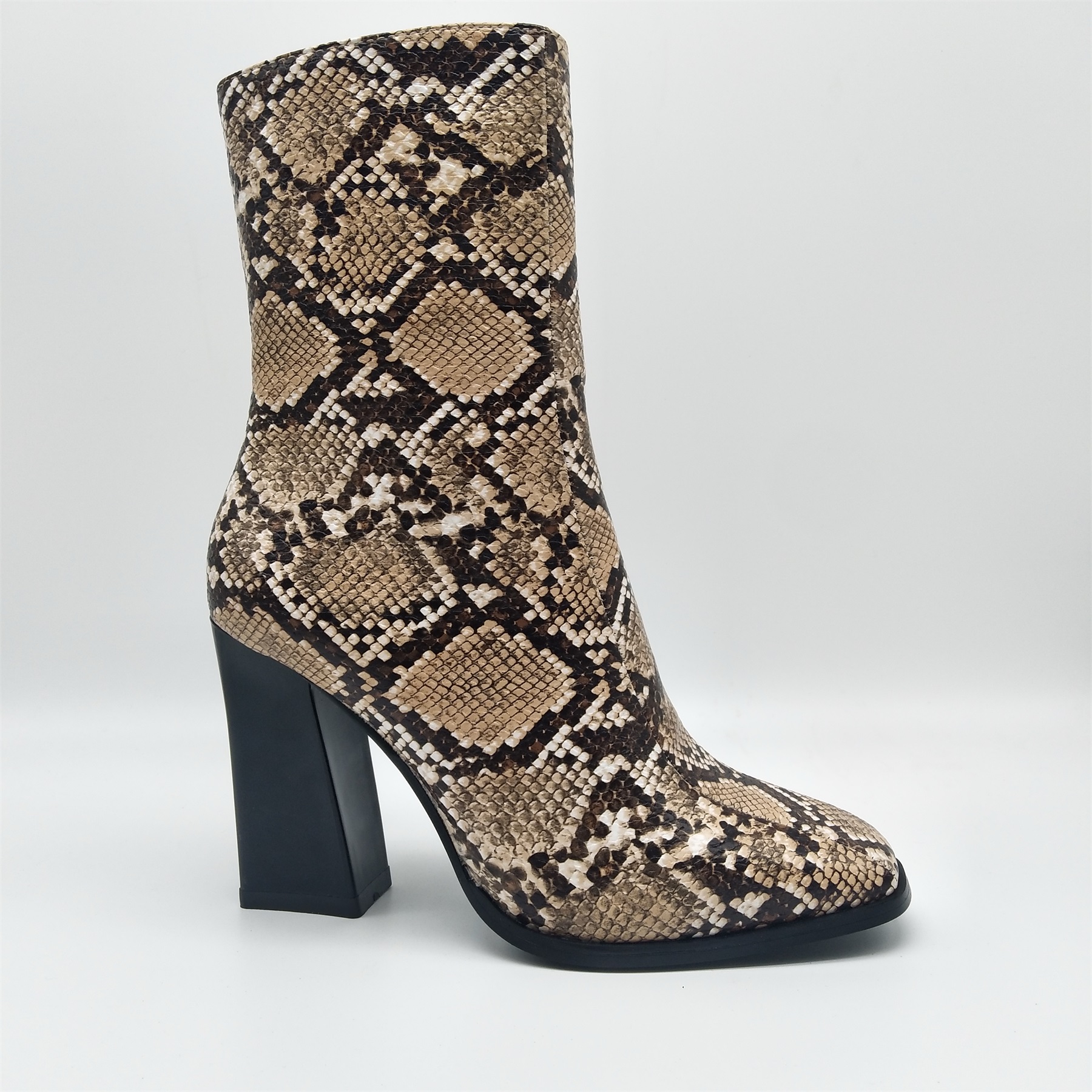 Fashionable PU ladies boot