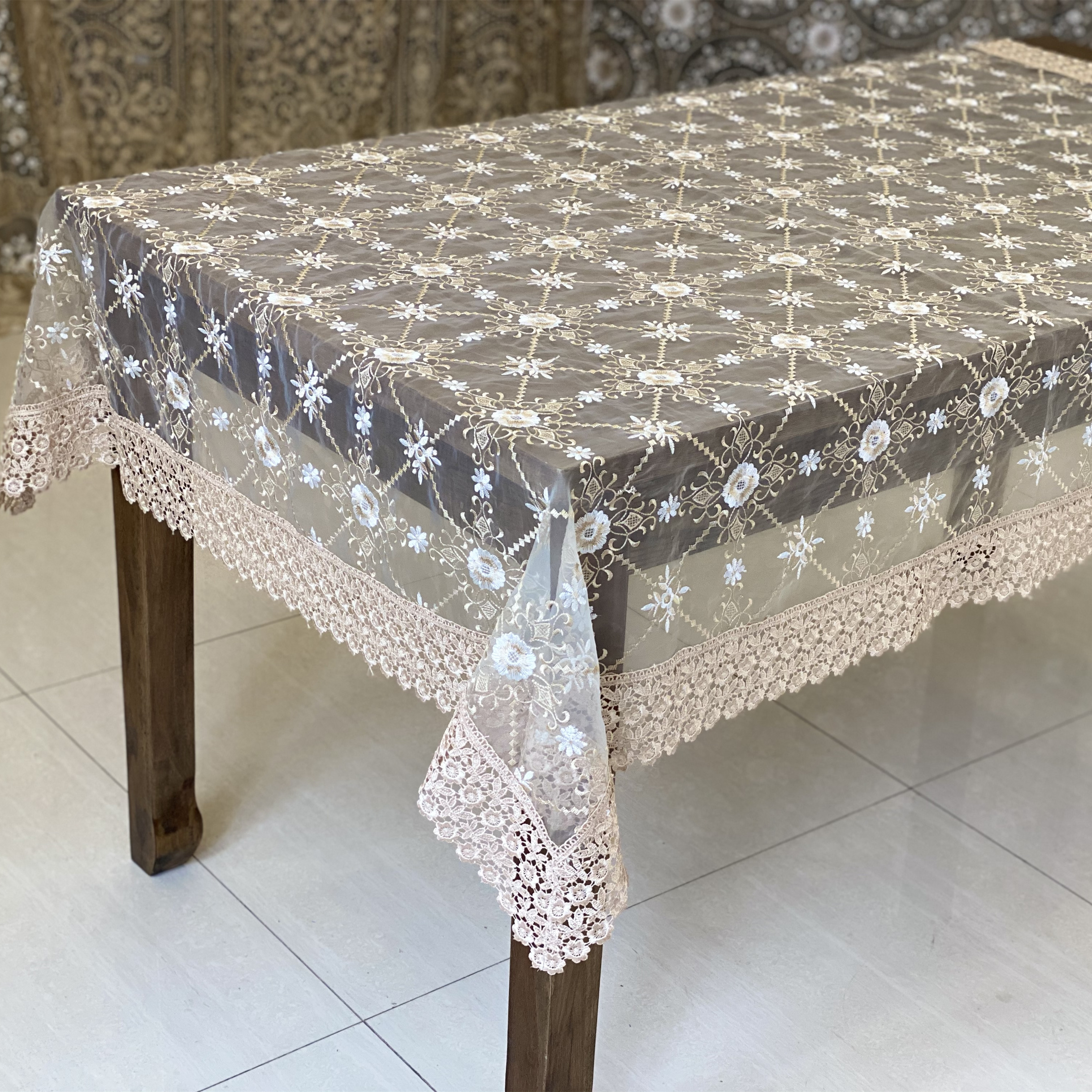 Table cloth