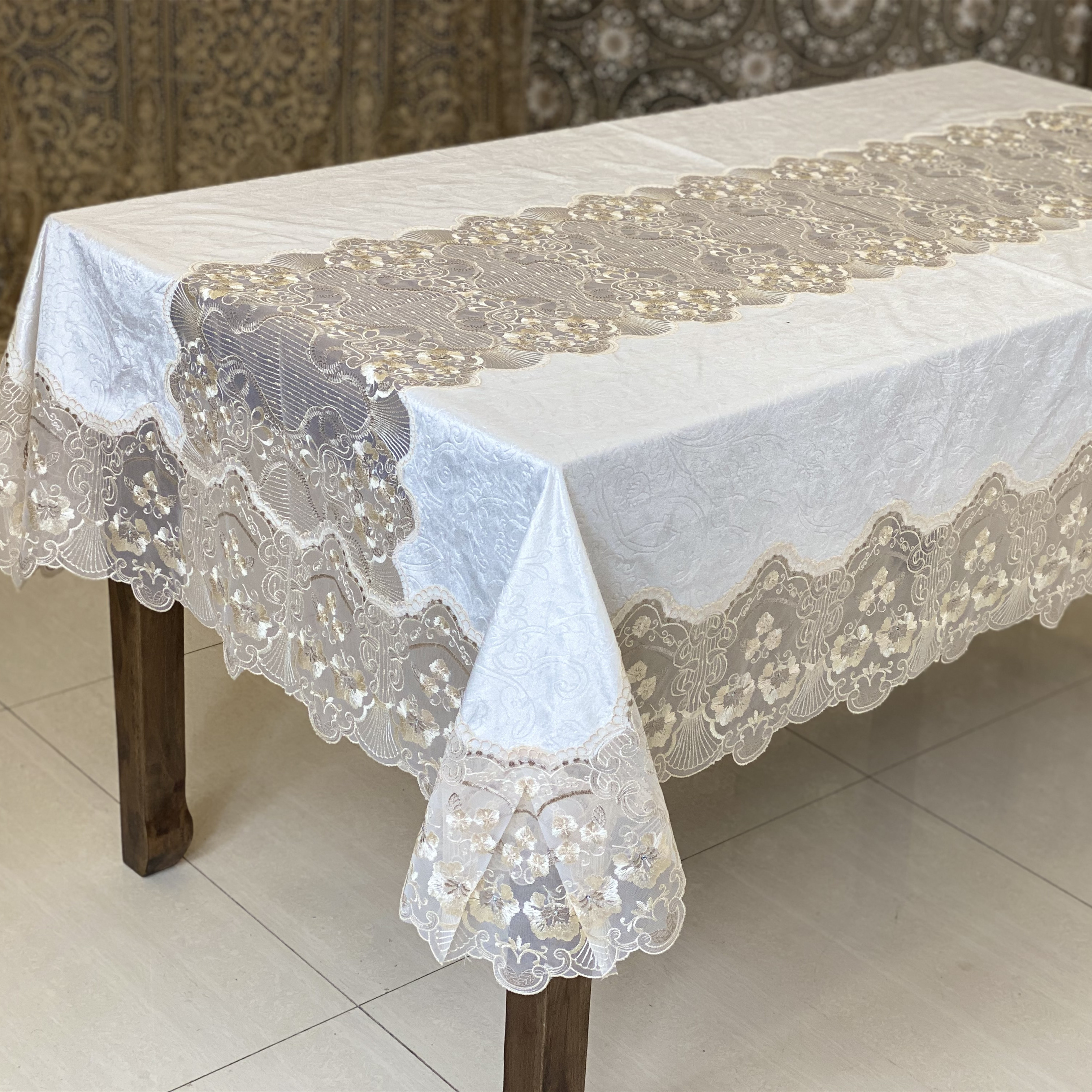 Table cloth
