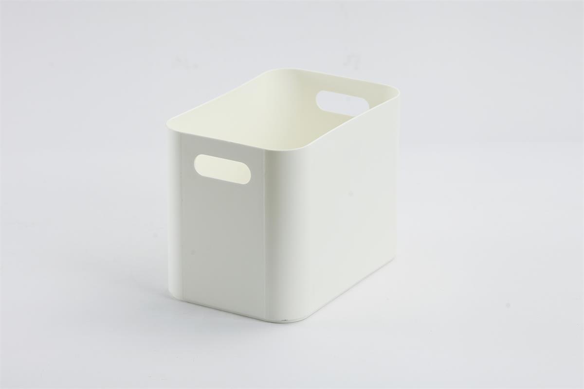 Plastic storage box