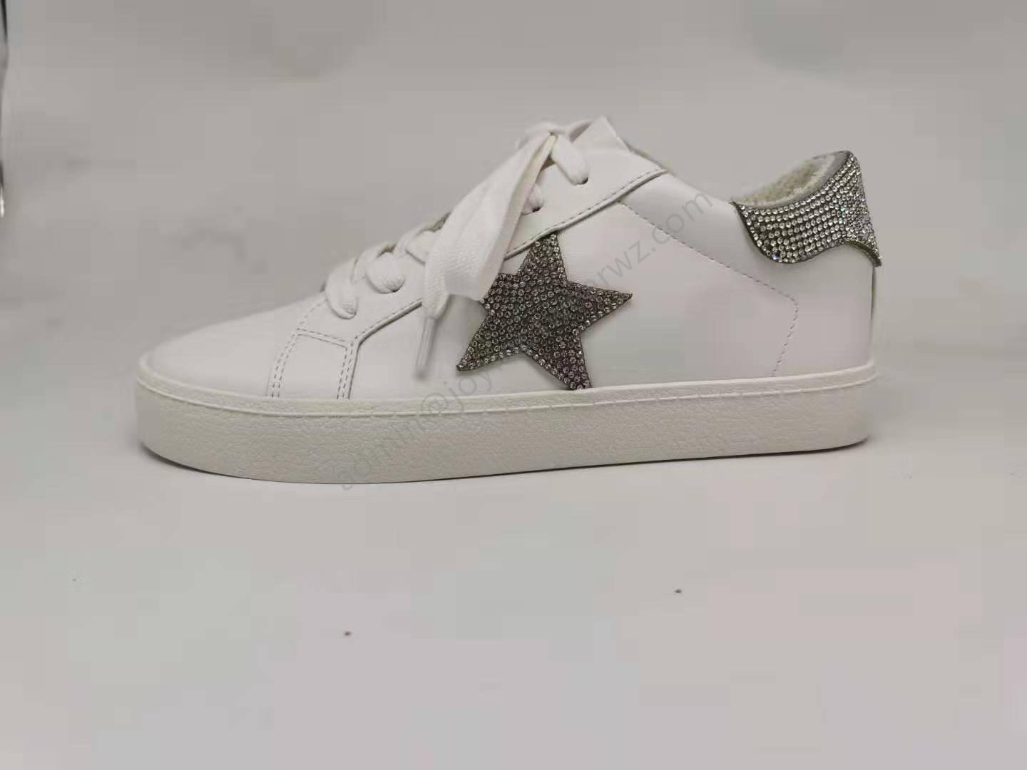 Lady's Sneaker