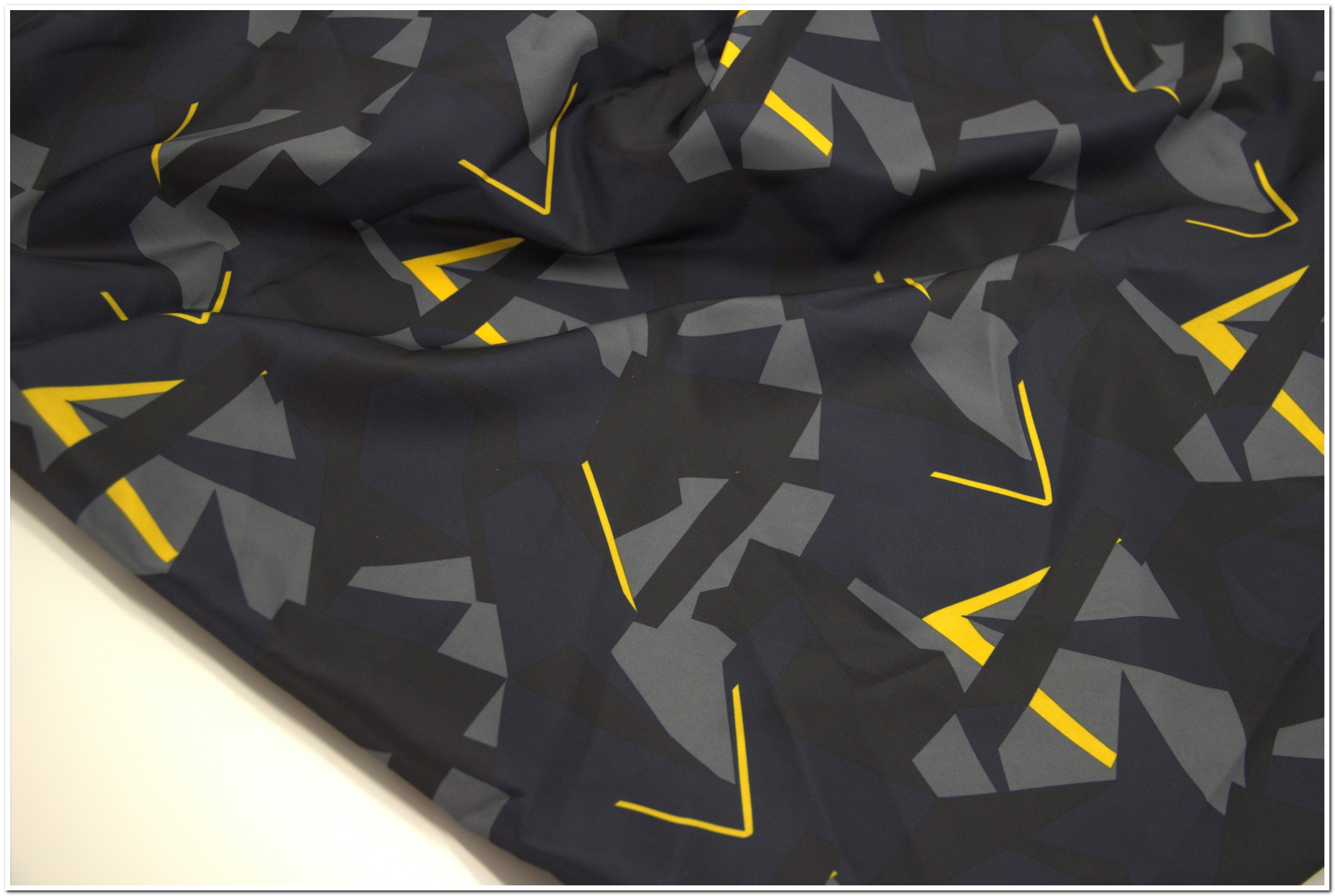 Microfibre115GSM 75D*150D
