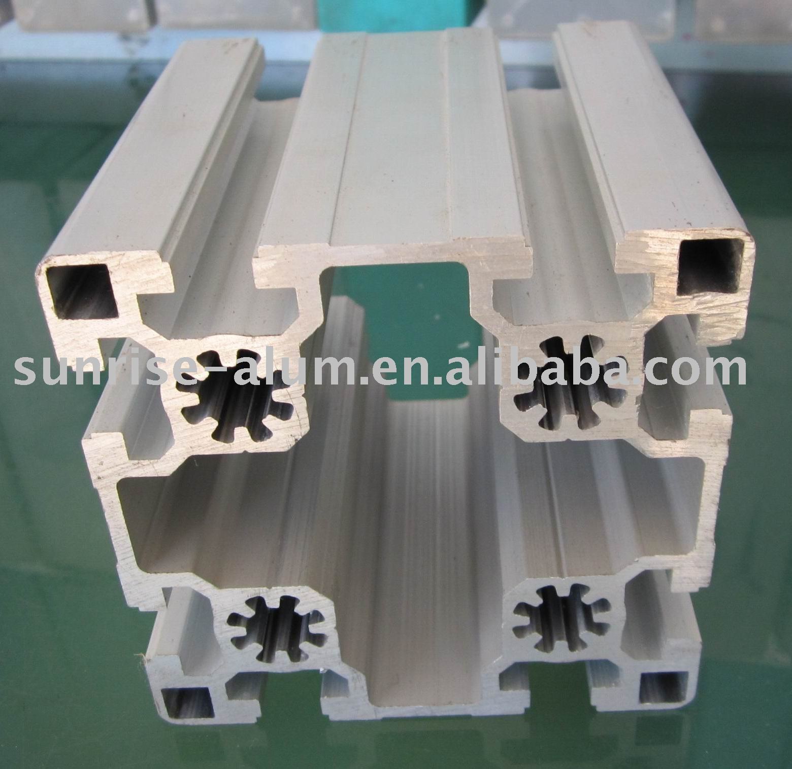 Industrial profile (worktable / assembly line profile)