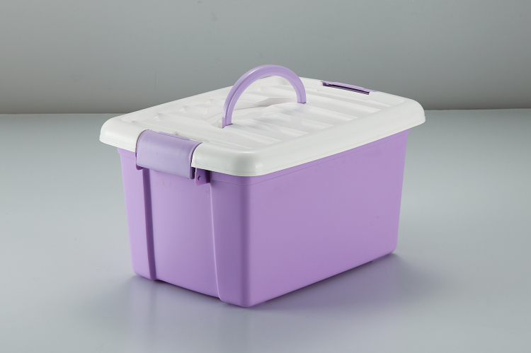 Plastic storage box