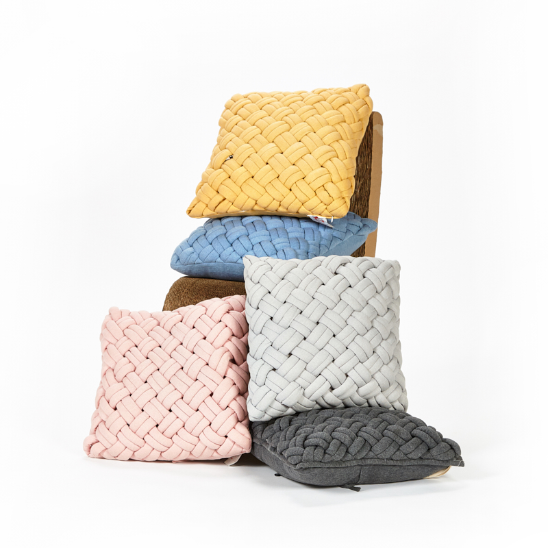 MM007A01 cushion