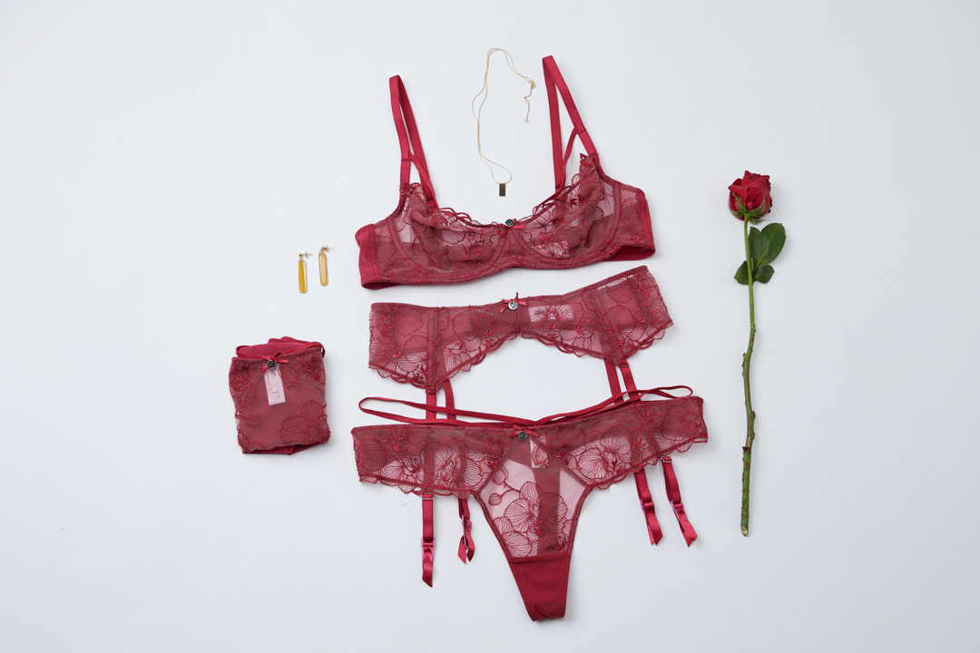 PXT19-050-Embroidery Bra&Panty&Garters set