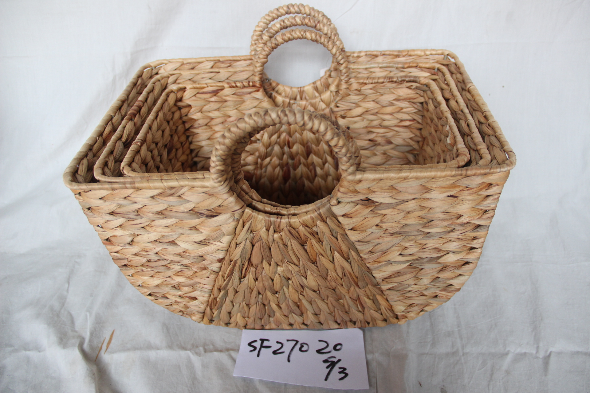 Water hyacinth basket