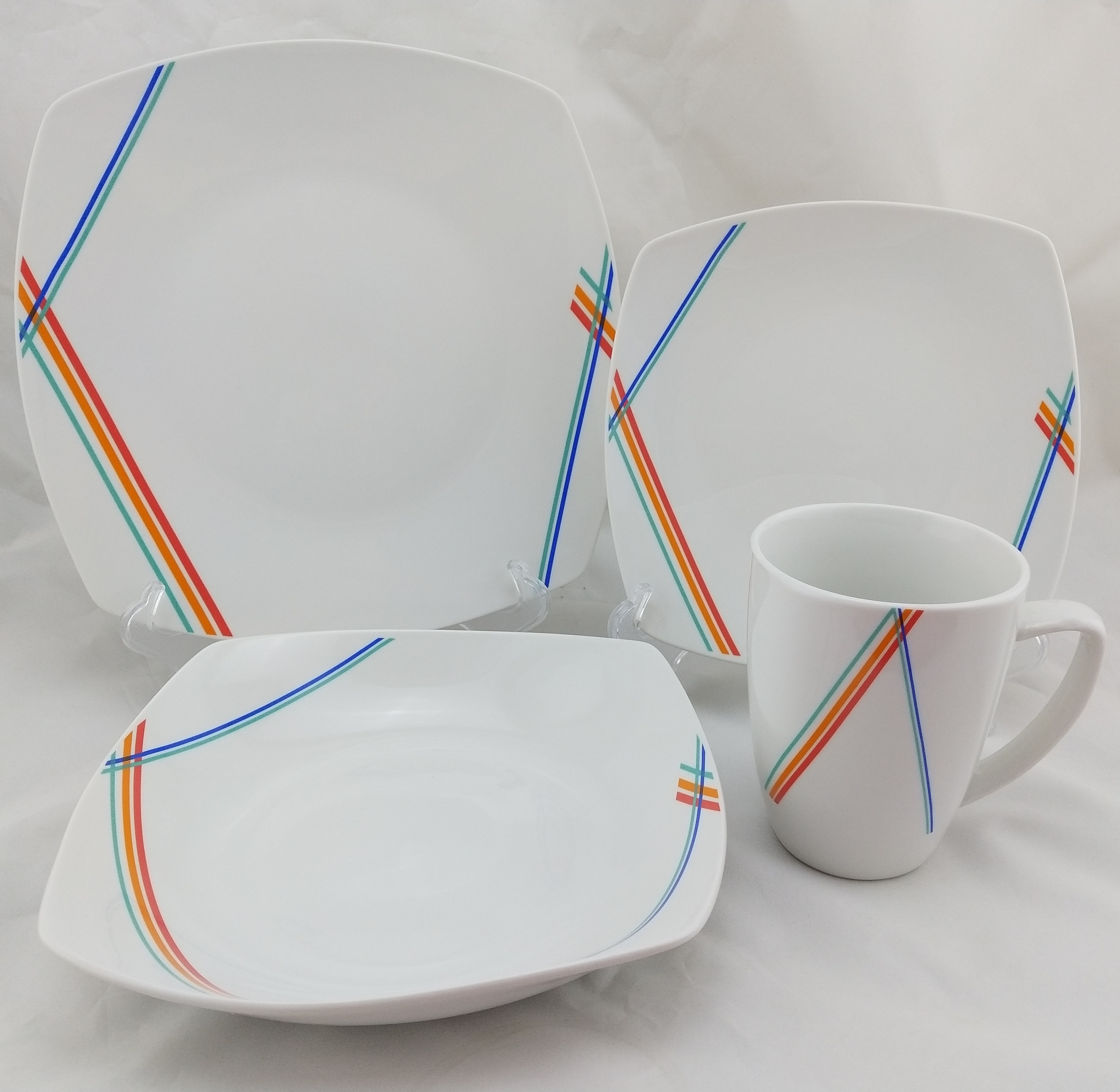 16 Piece Square Dinnerware Set Porcelain