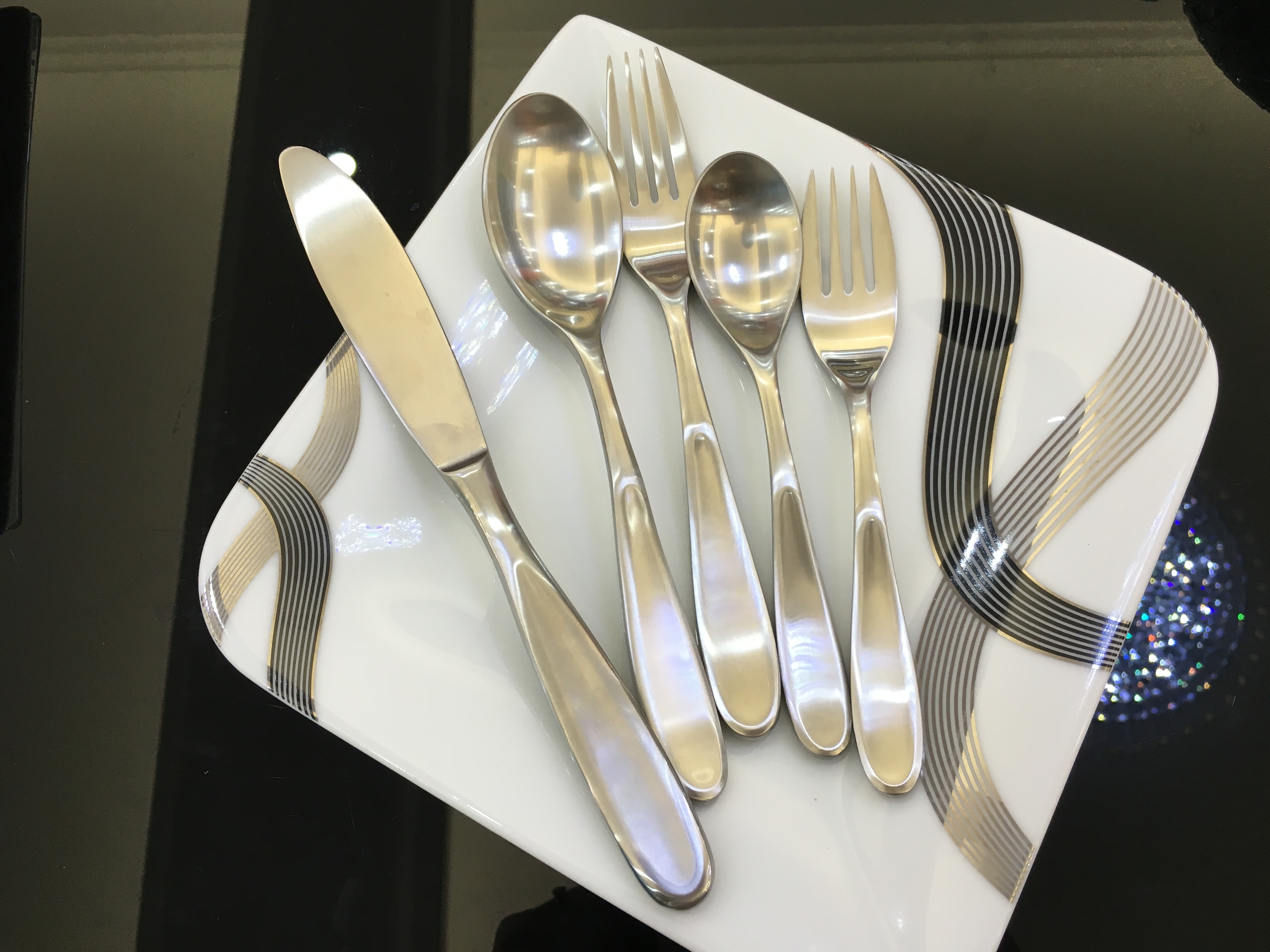 Cutlery stainless steel cutlery