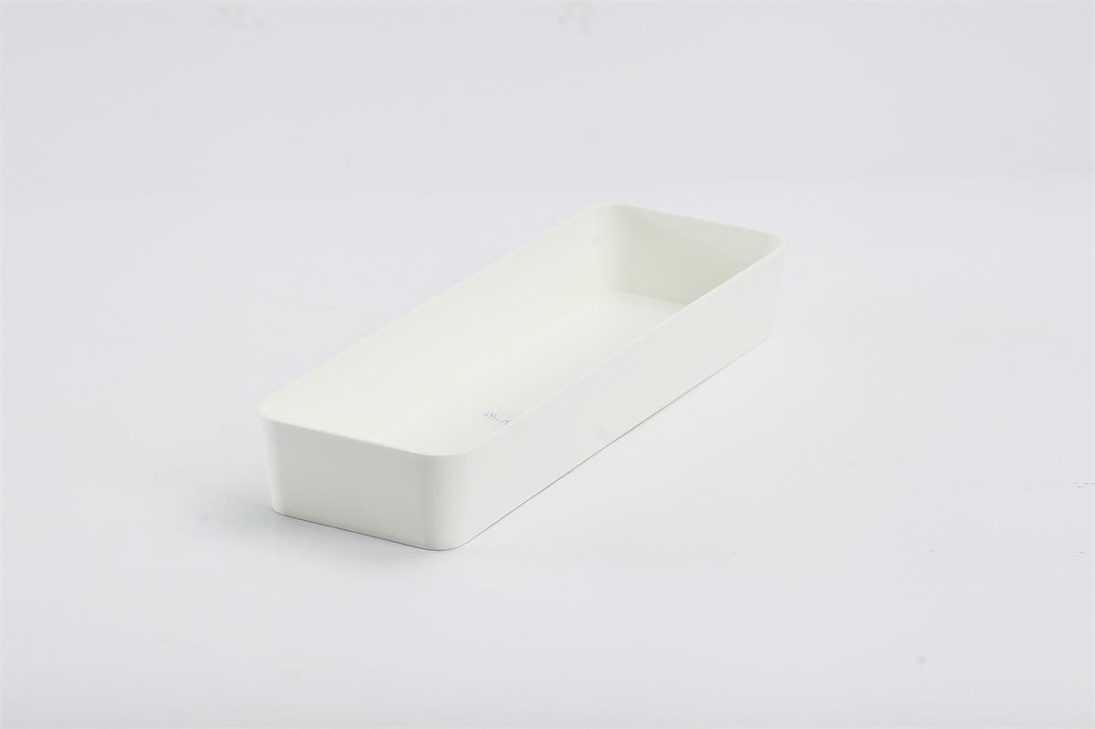 Plastic storage box