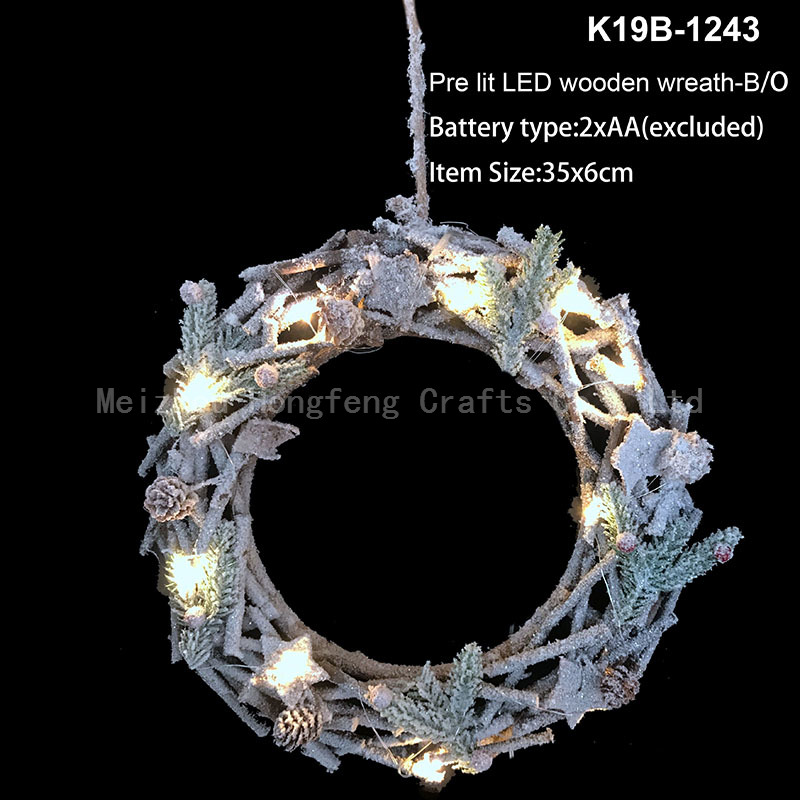 Pre lit LED natural wooden wreath B/O