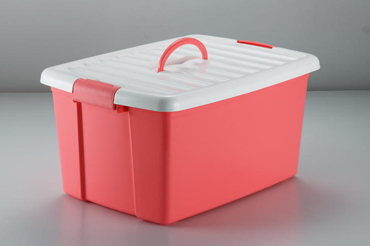 Plastic storage box