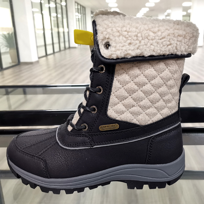 Snow Boots