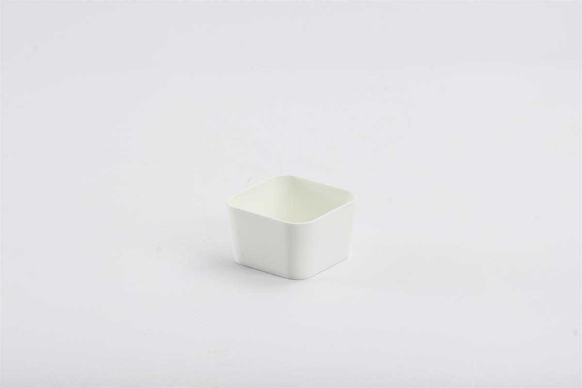 Plastic storage box