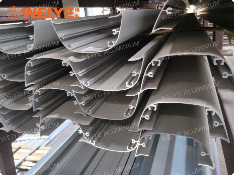 Aluminum louver