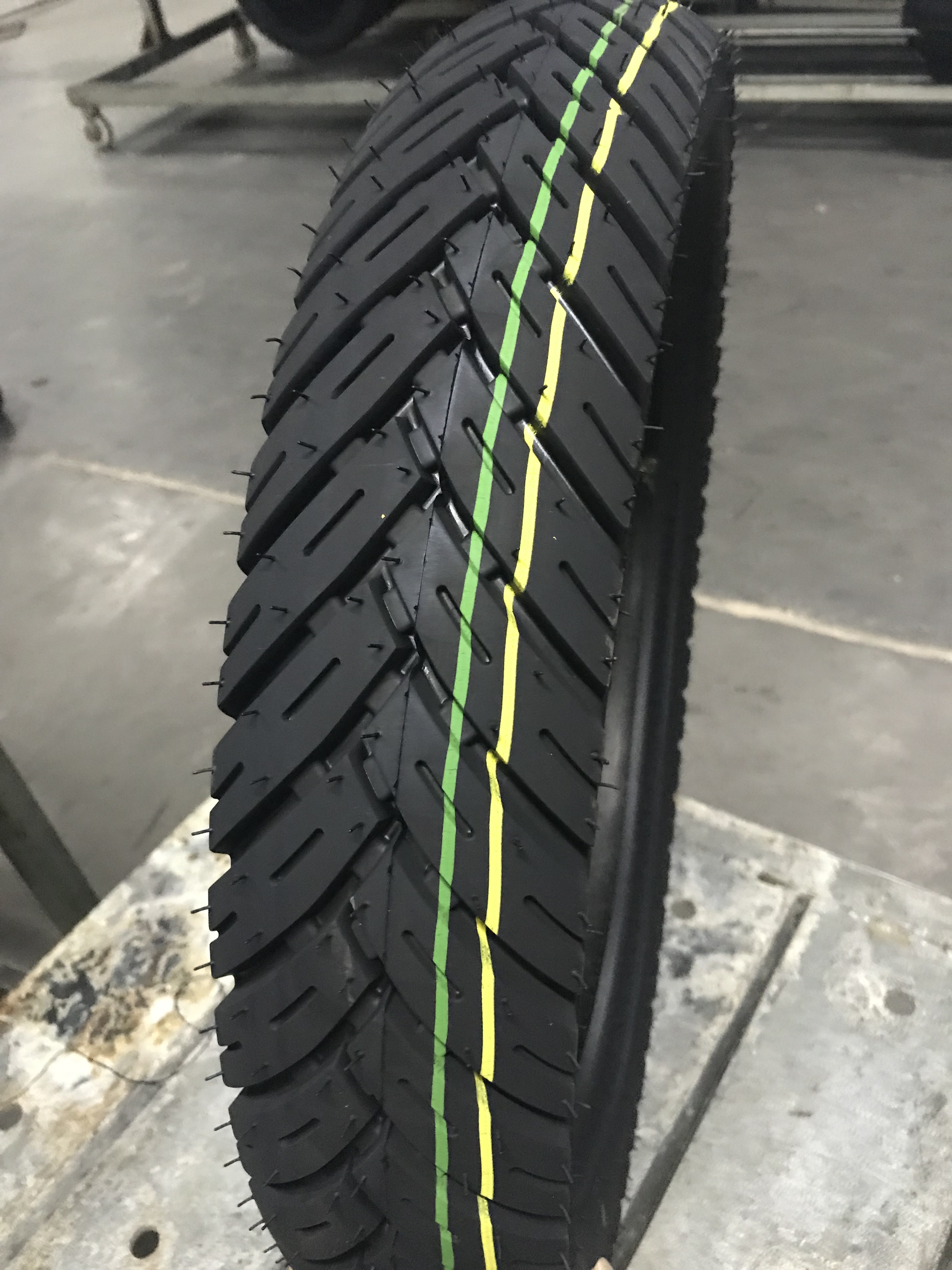Motorcycle tyre