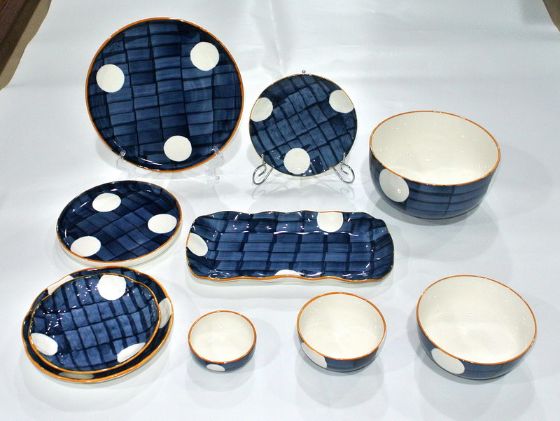 Handpainting suiton dinnerware