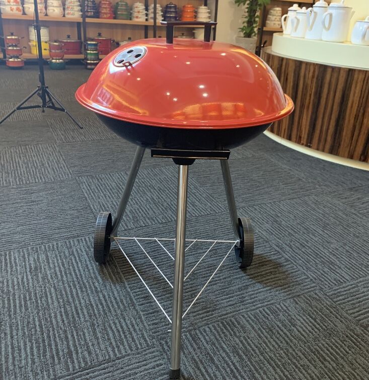 Charcoal BBQ grill