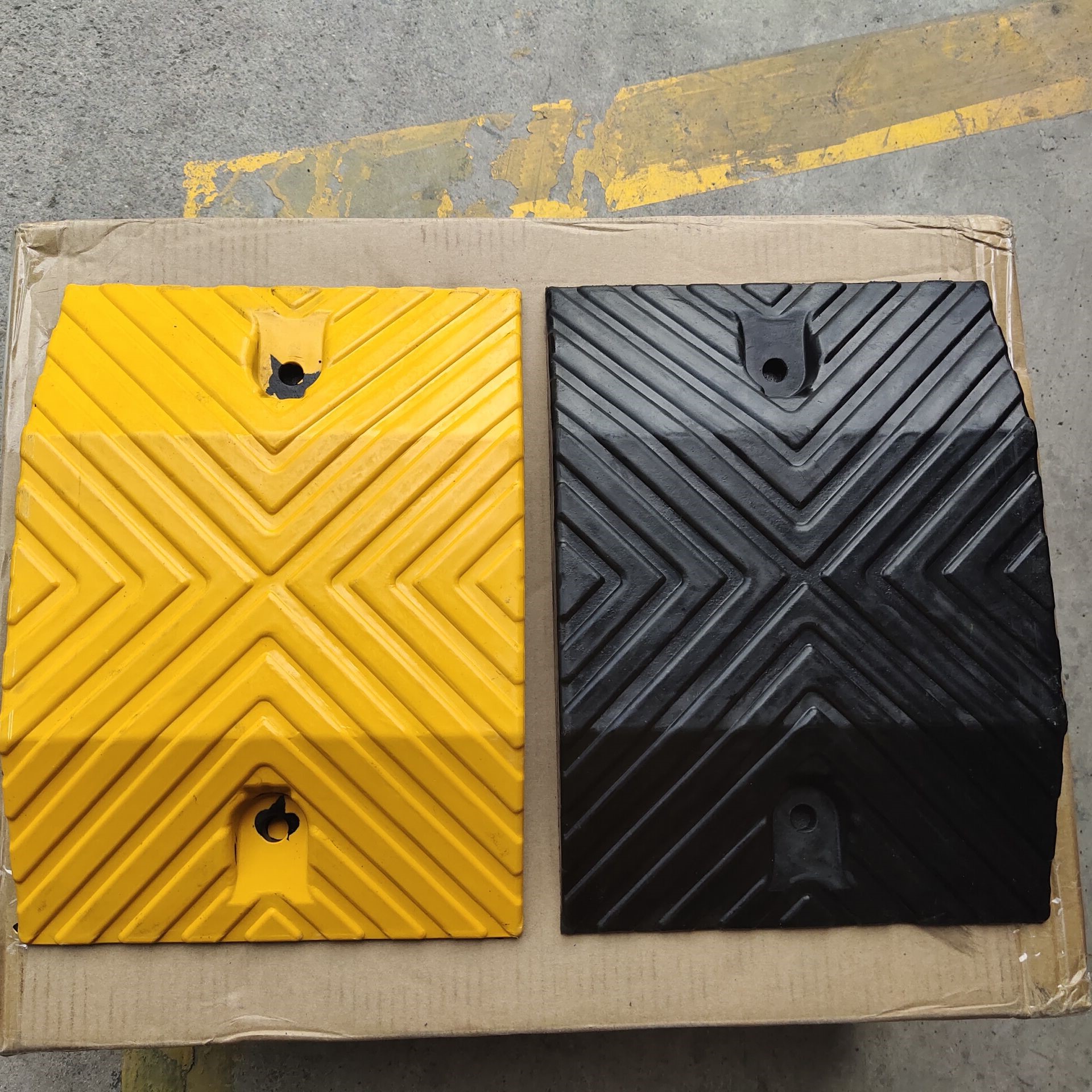 Rubber speed hump