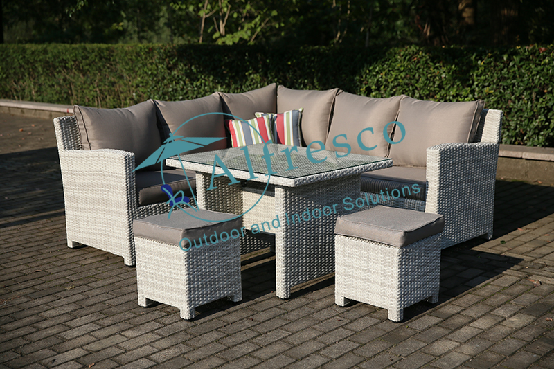ALFRESCO MANUFACTURING LTD. – Outdoor umbrella and base 4