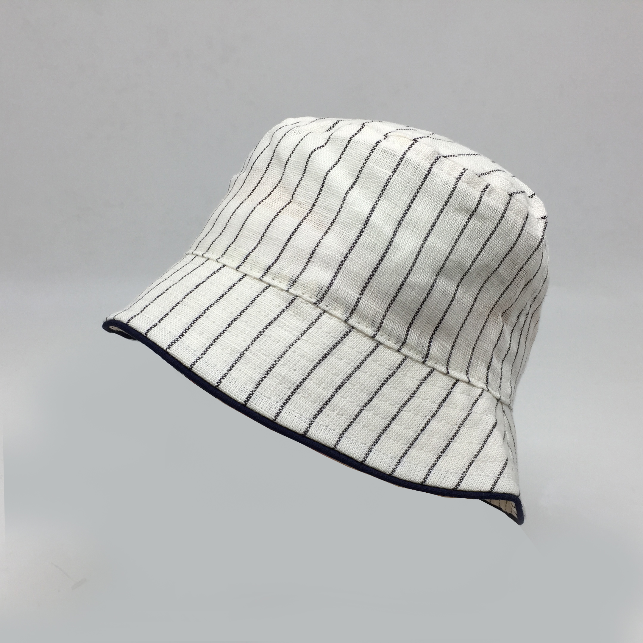 Children's striped simple basin cap