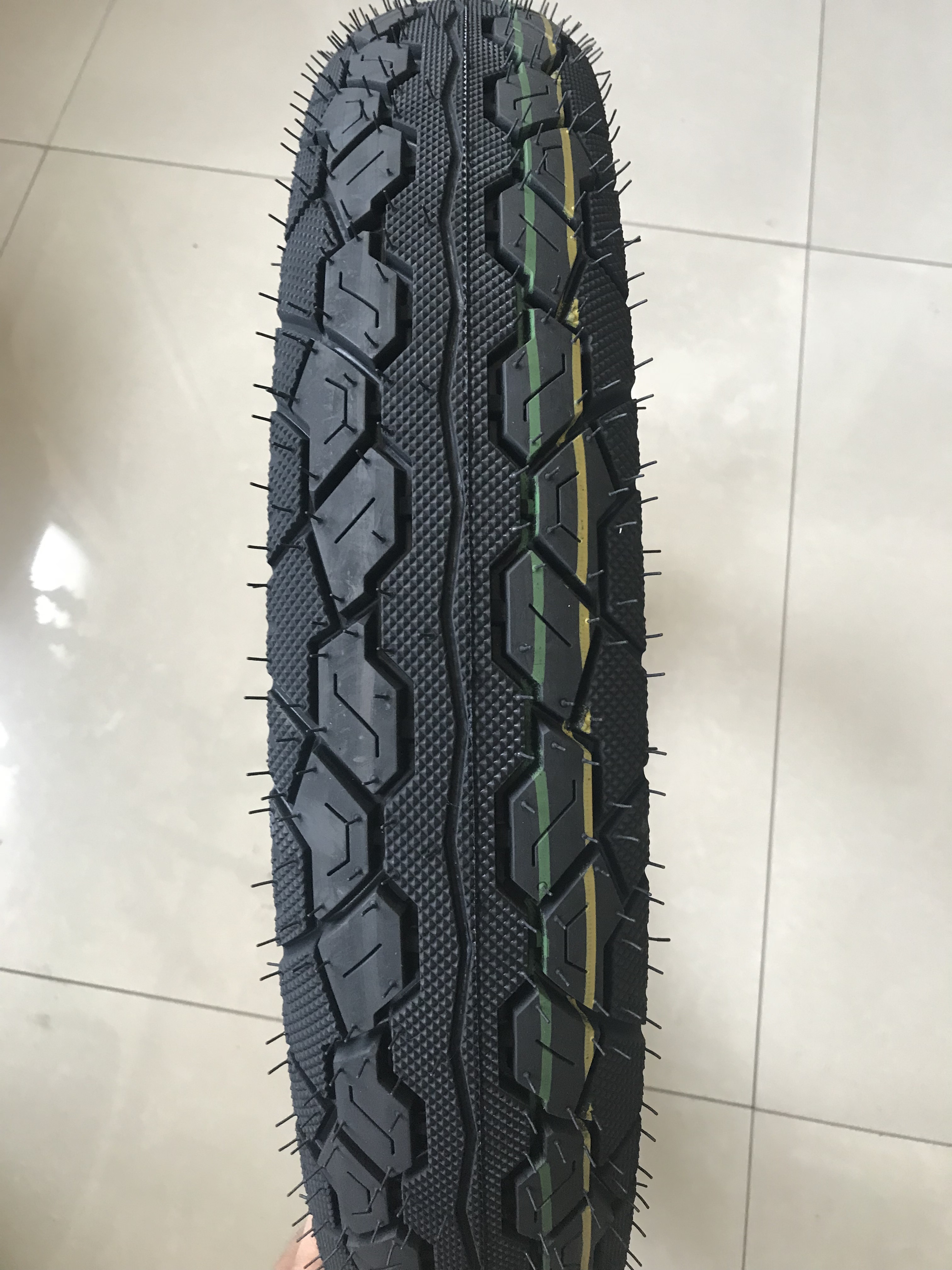 Motorcycle tyre