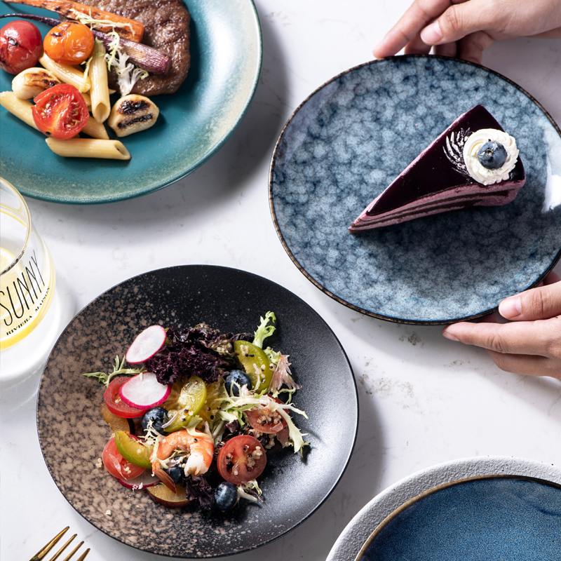 Durable porcelain round plate with color glazed