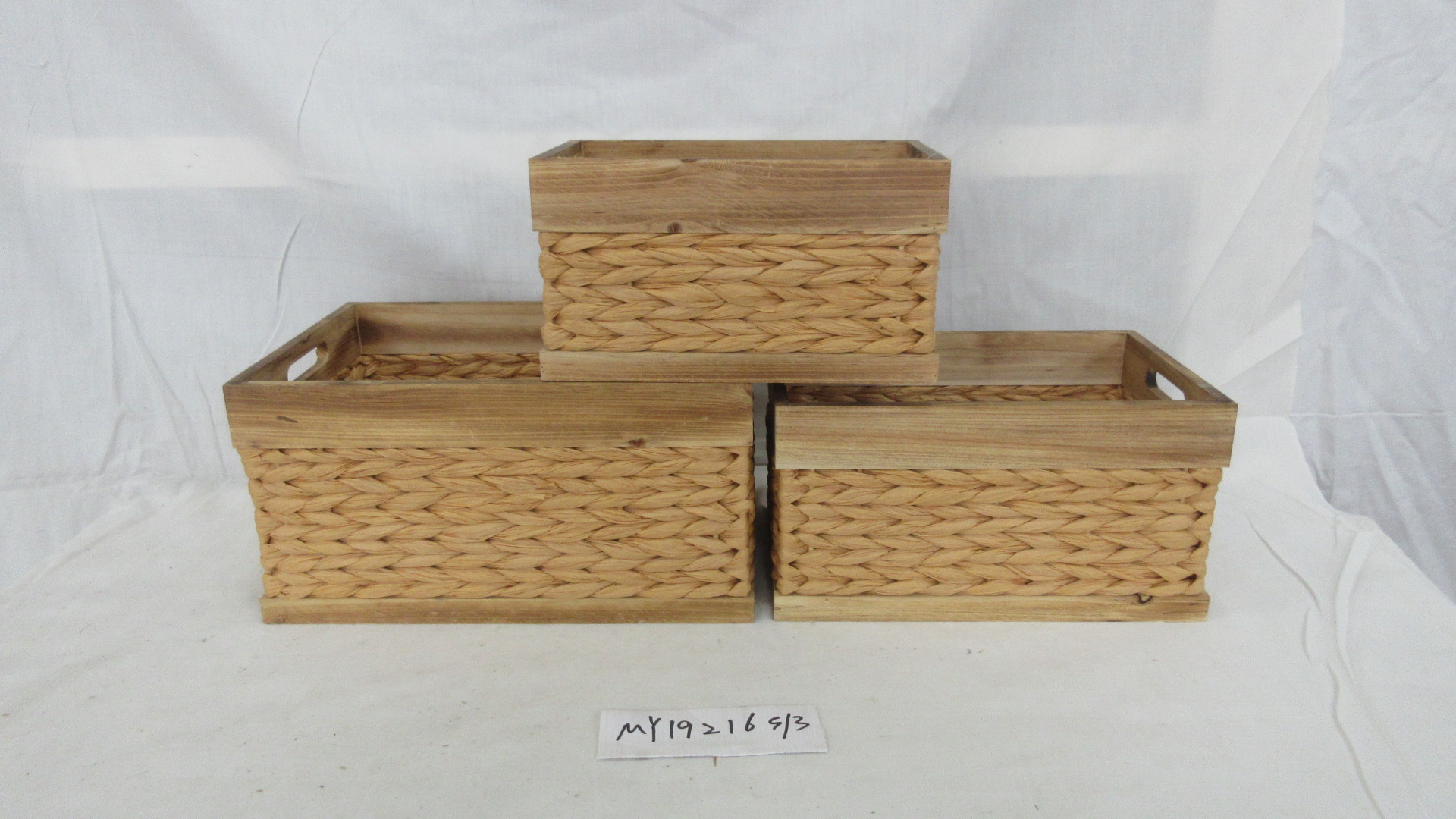 Storage basket