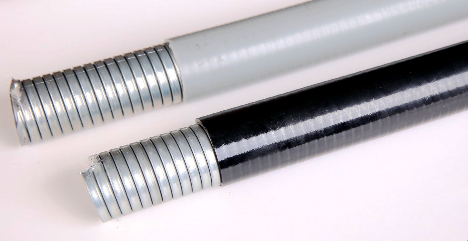 Liquid tight flexible steel conduit