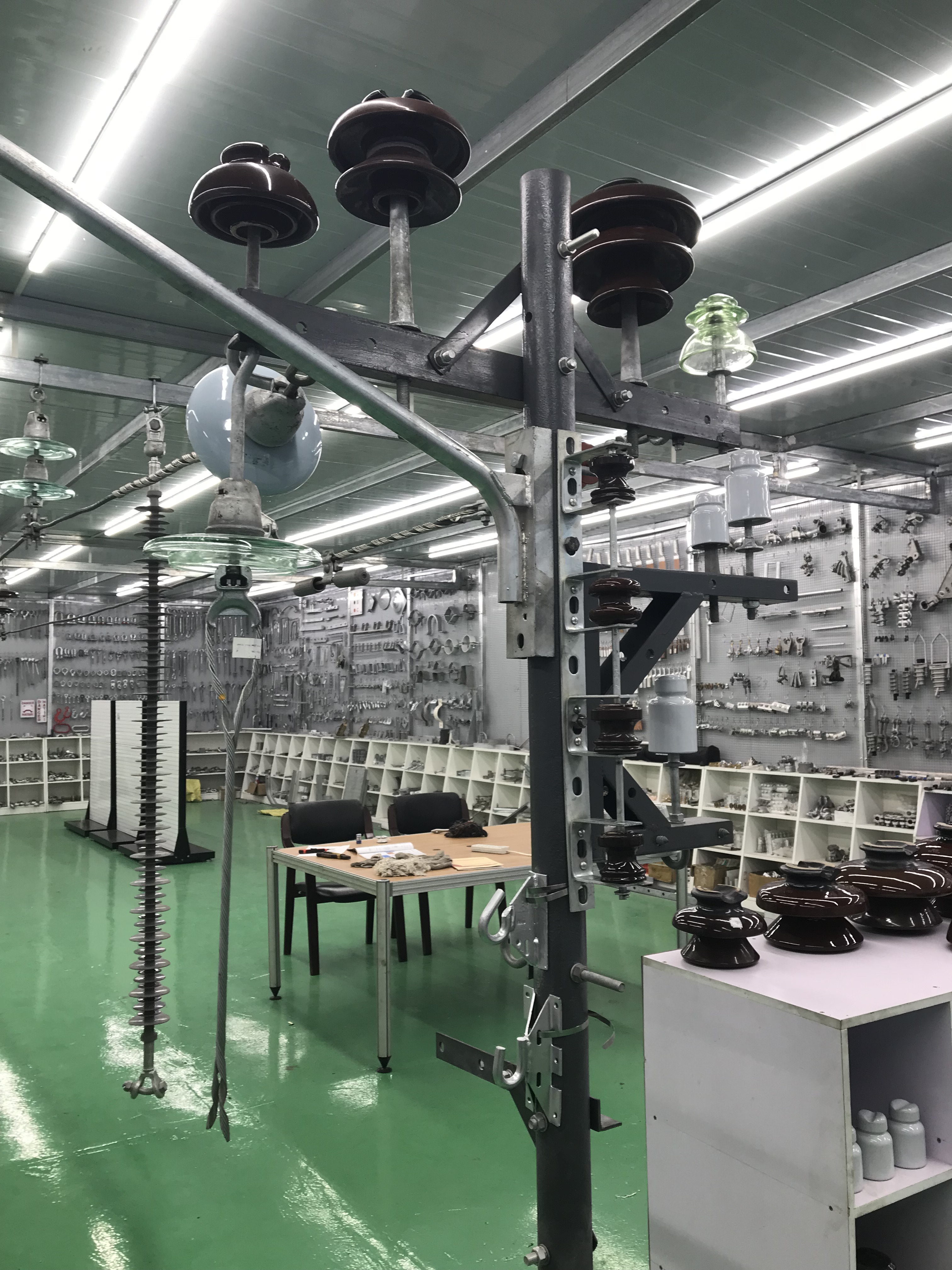 Pole line hardware