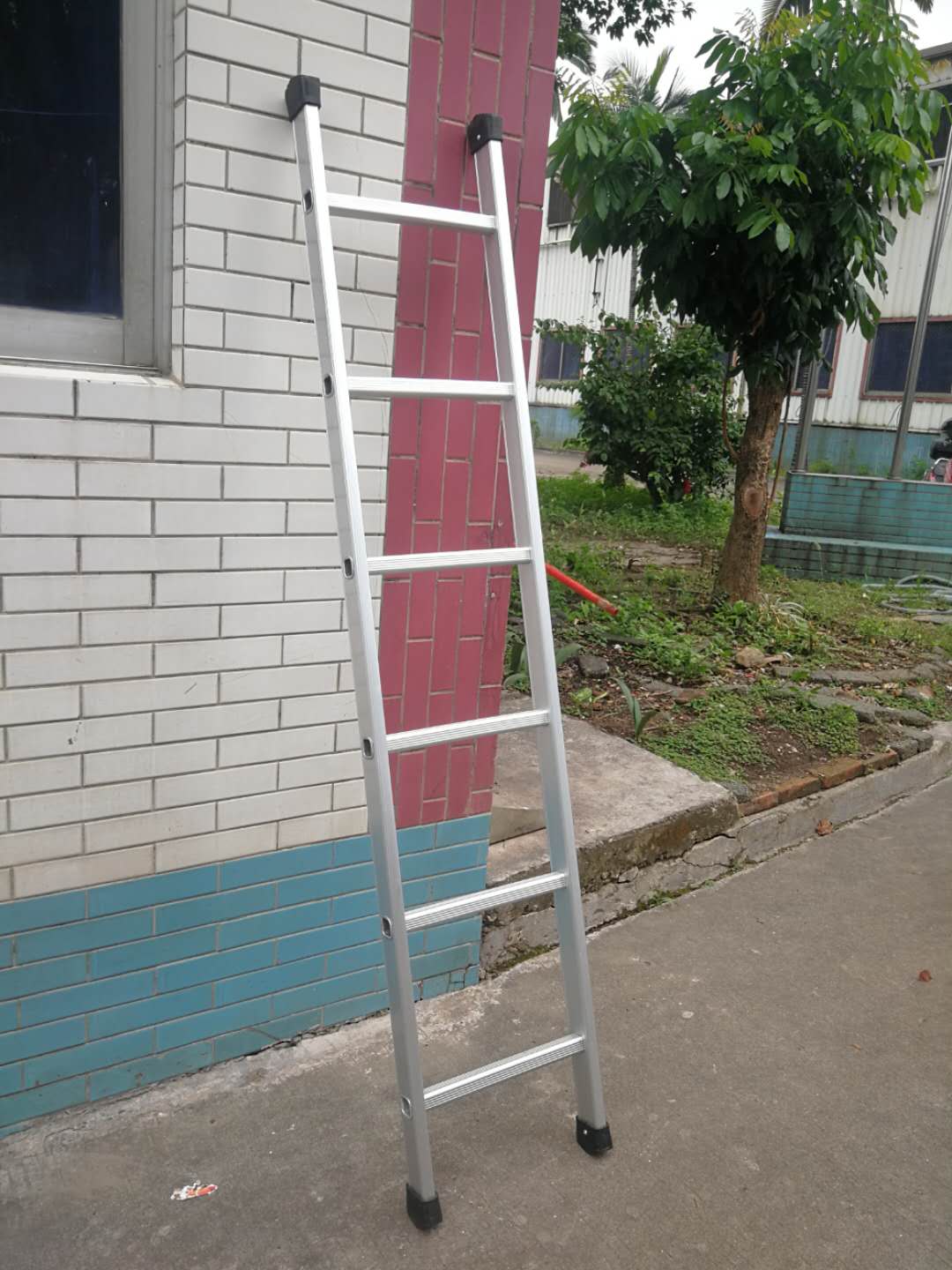 Anti-Riveting Unilateral Straight Aluminum 5steps