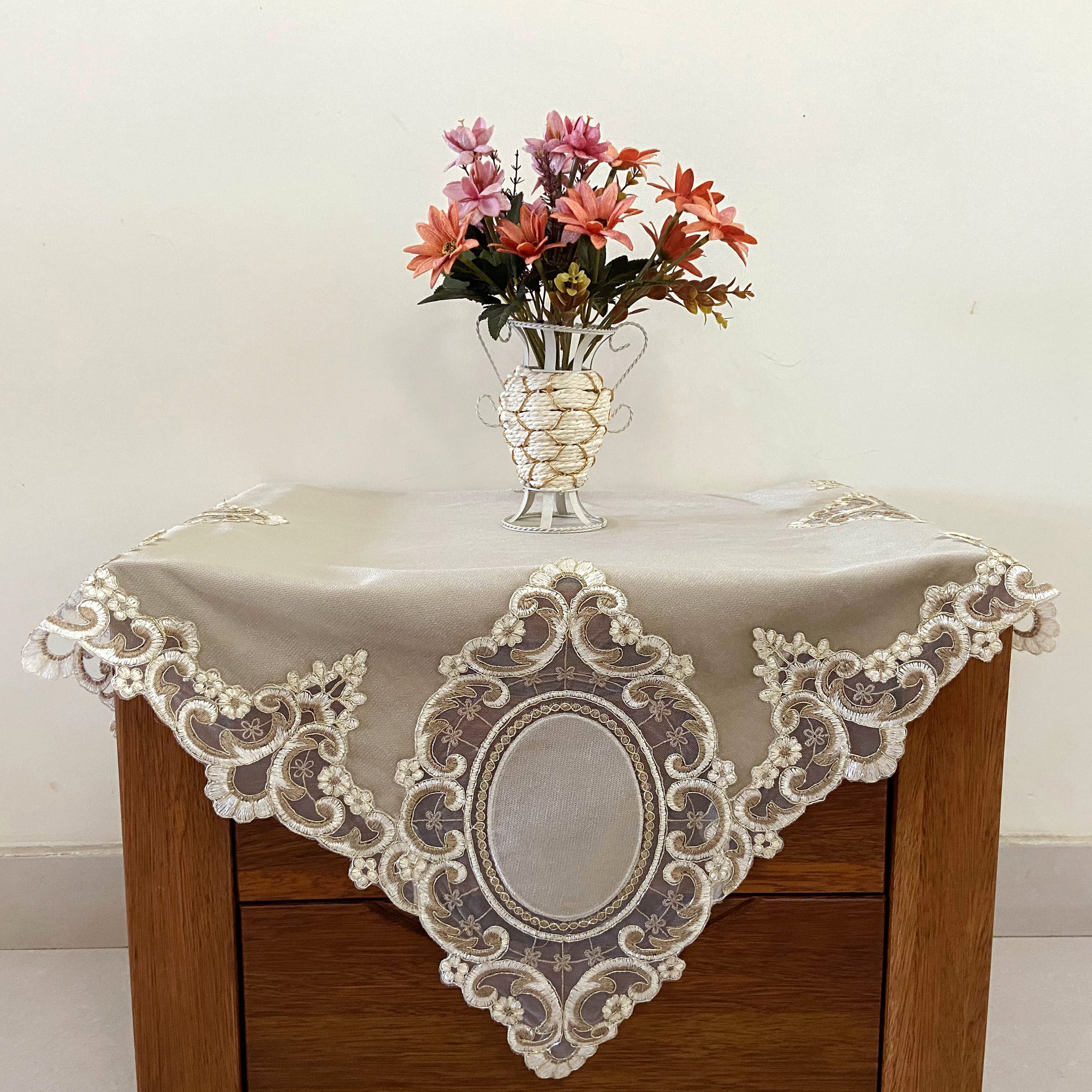 Table cloth