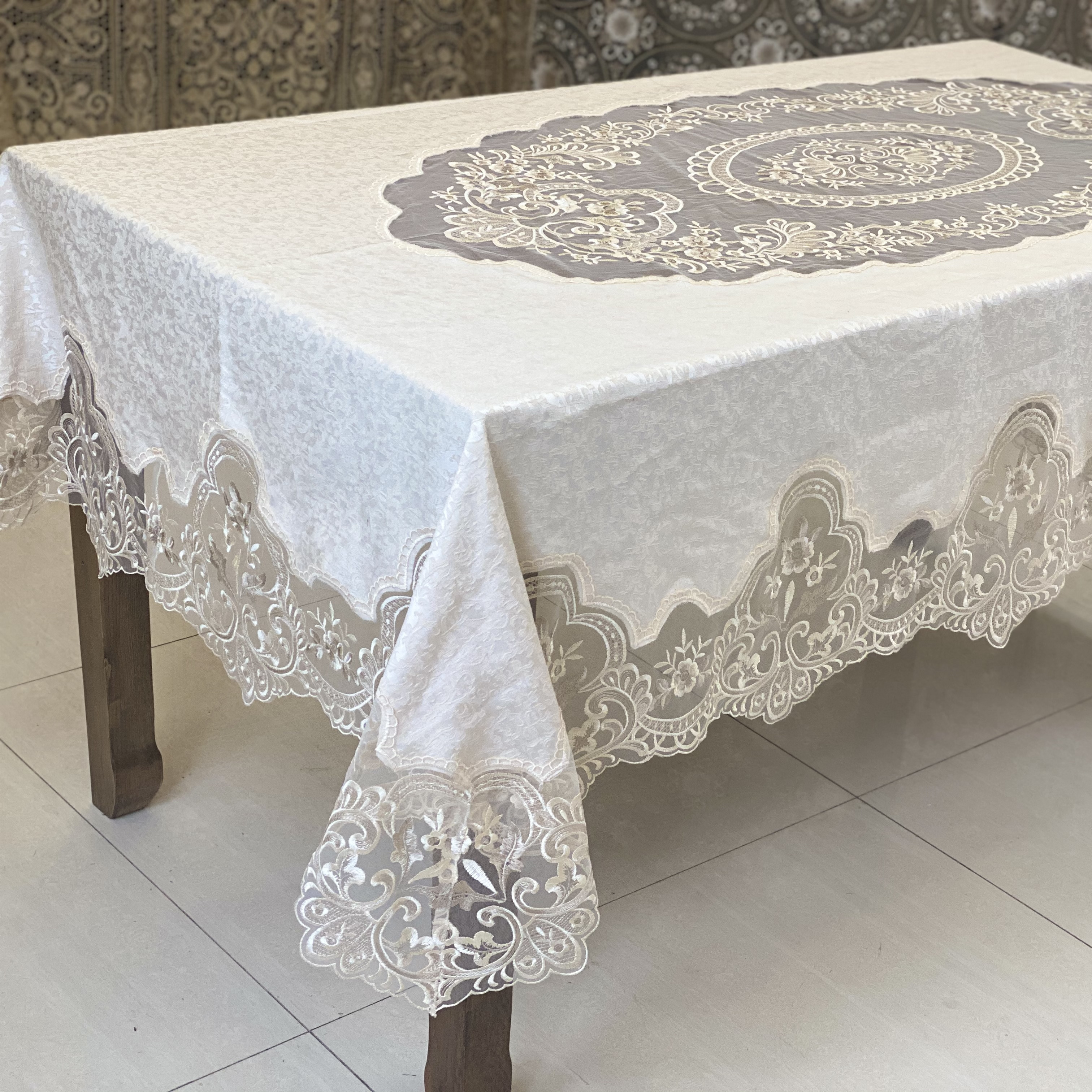 Table cloth