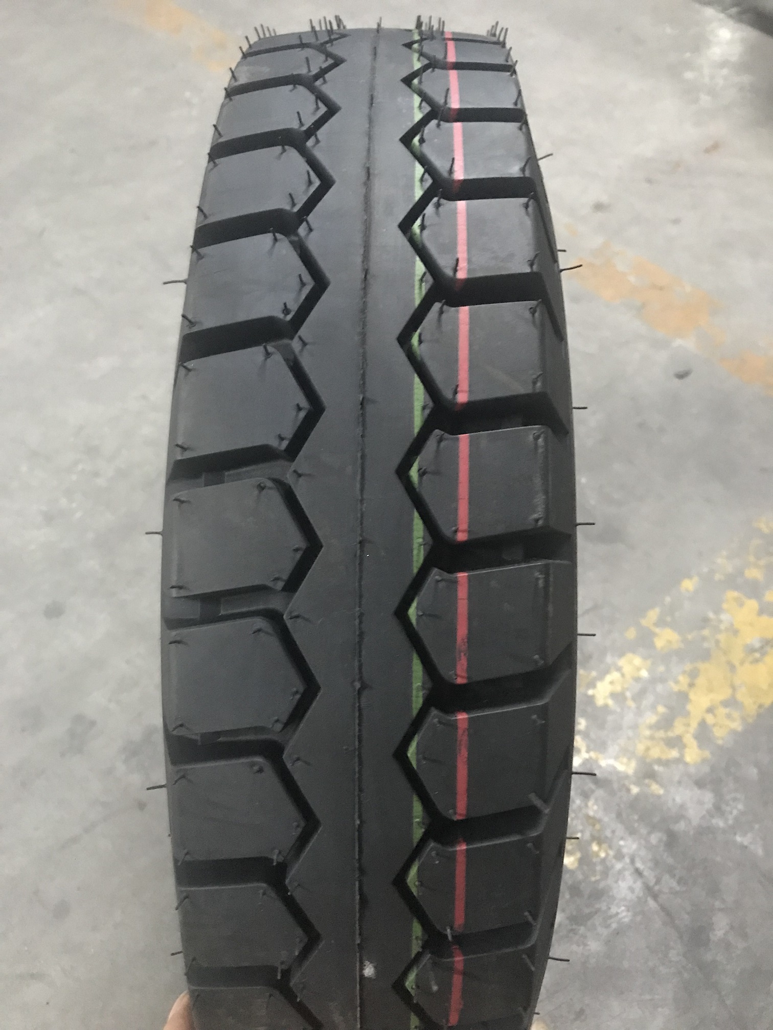 Motorcycle tyre