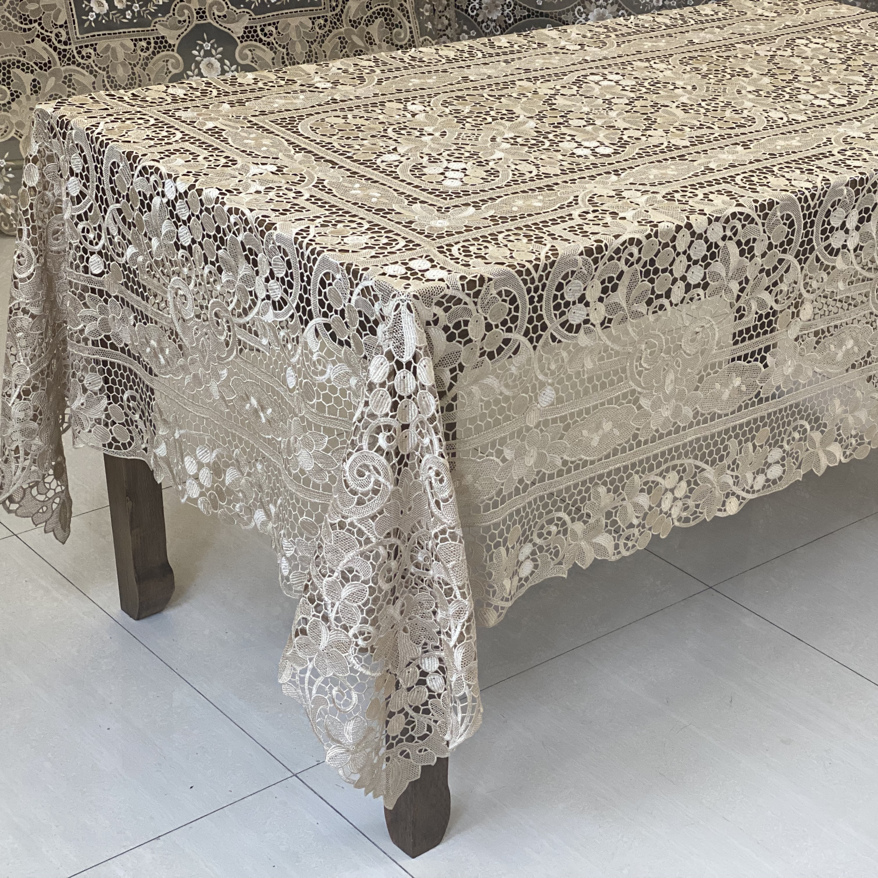Table cloth