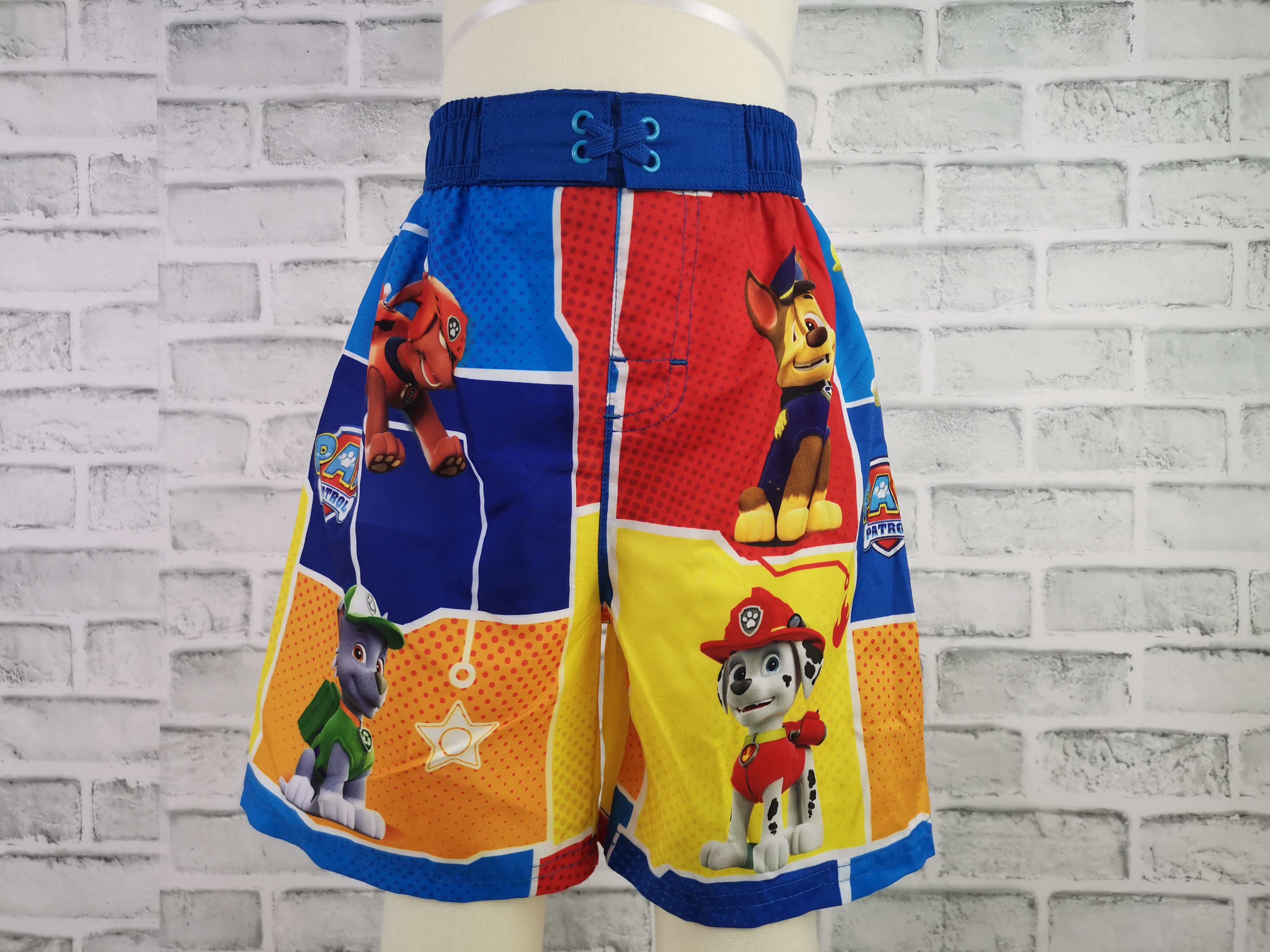 boy's beach shorts, board shorts, surf shorts