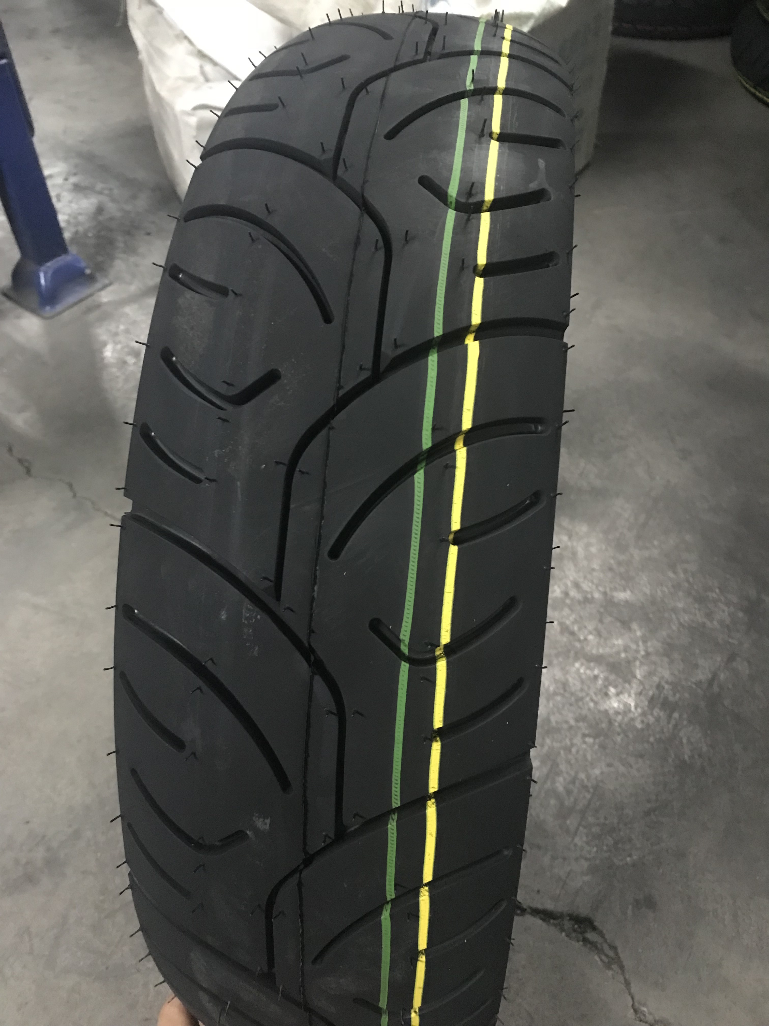 motorcycle tyre