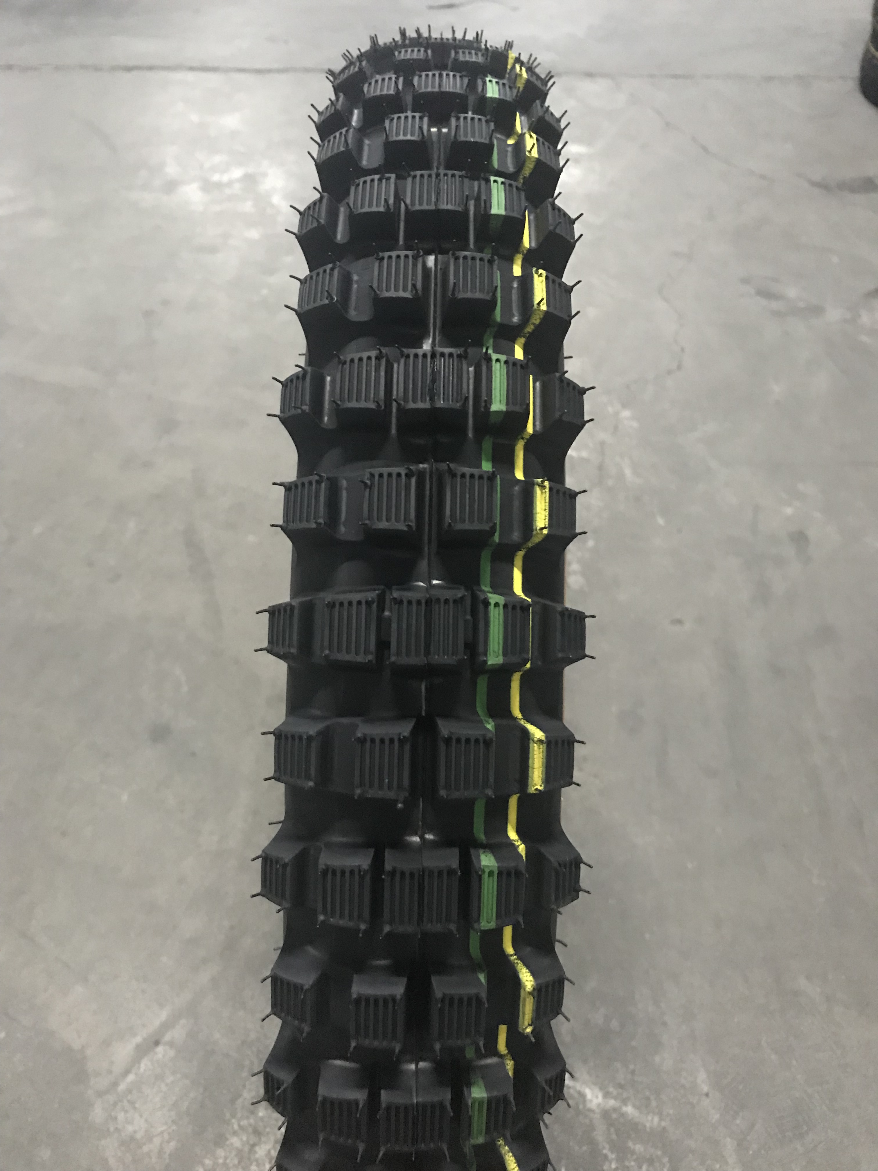 Motorcycle tyre