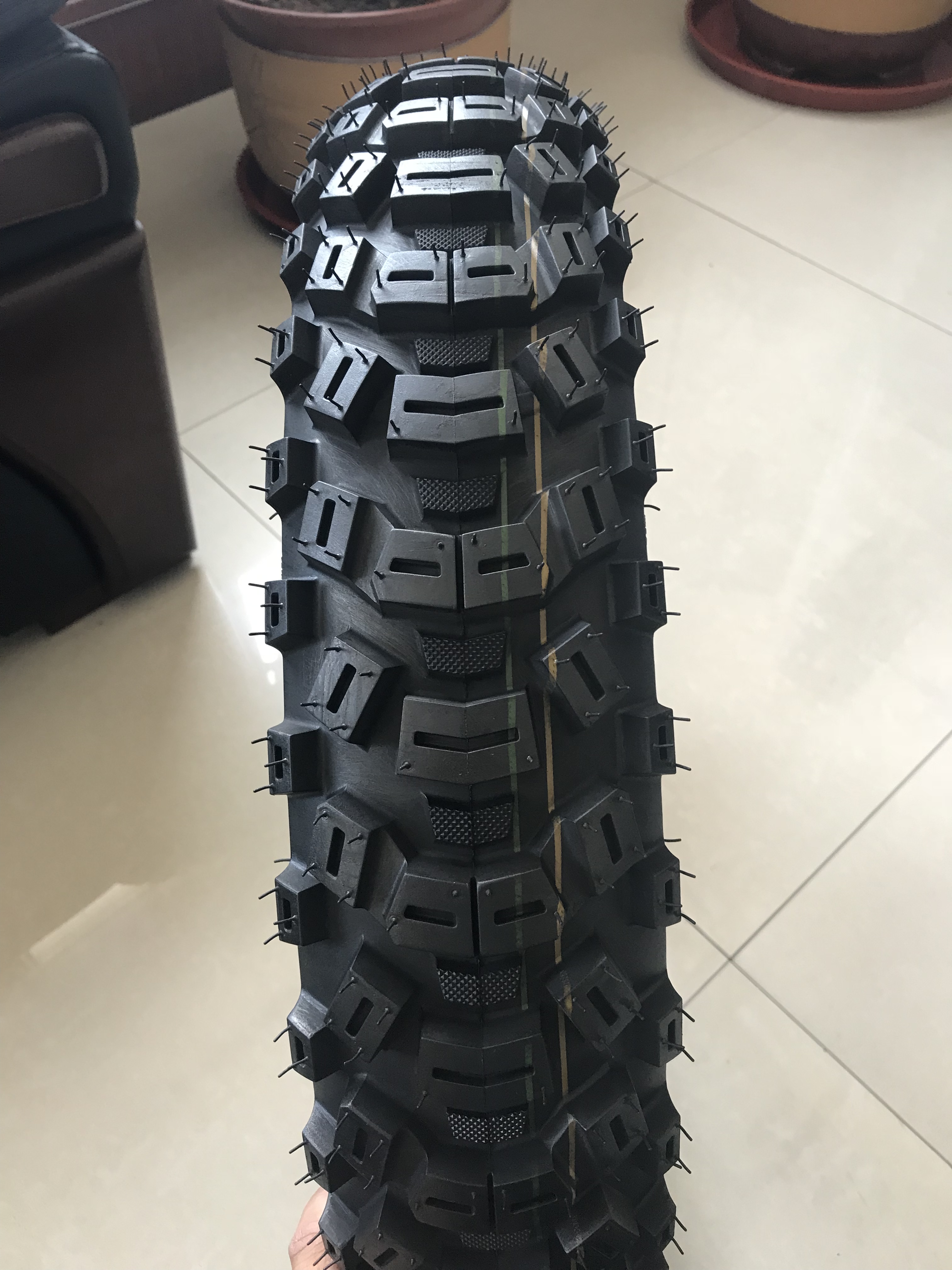 Motorcycle tyre