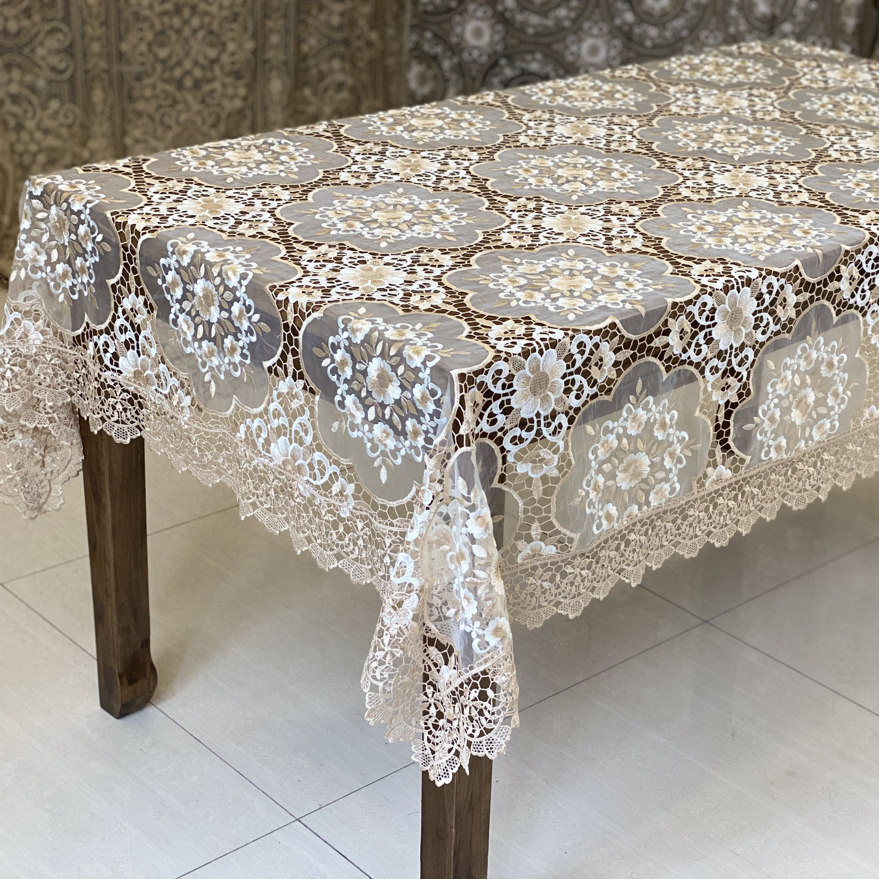 Table cloth