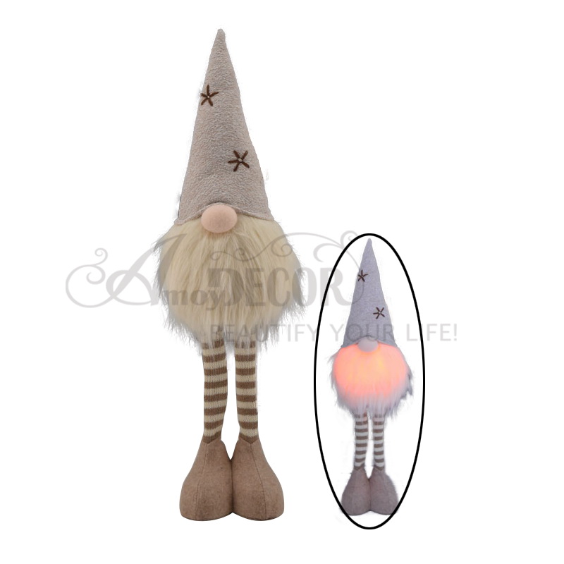 Fabri standing gnomes with flower and light