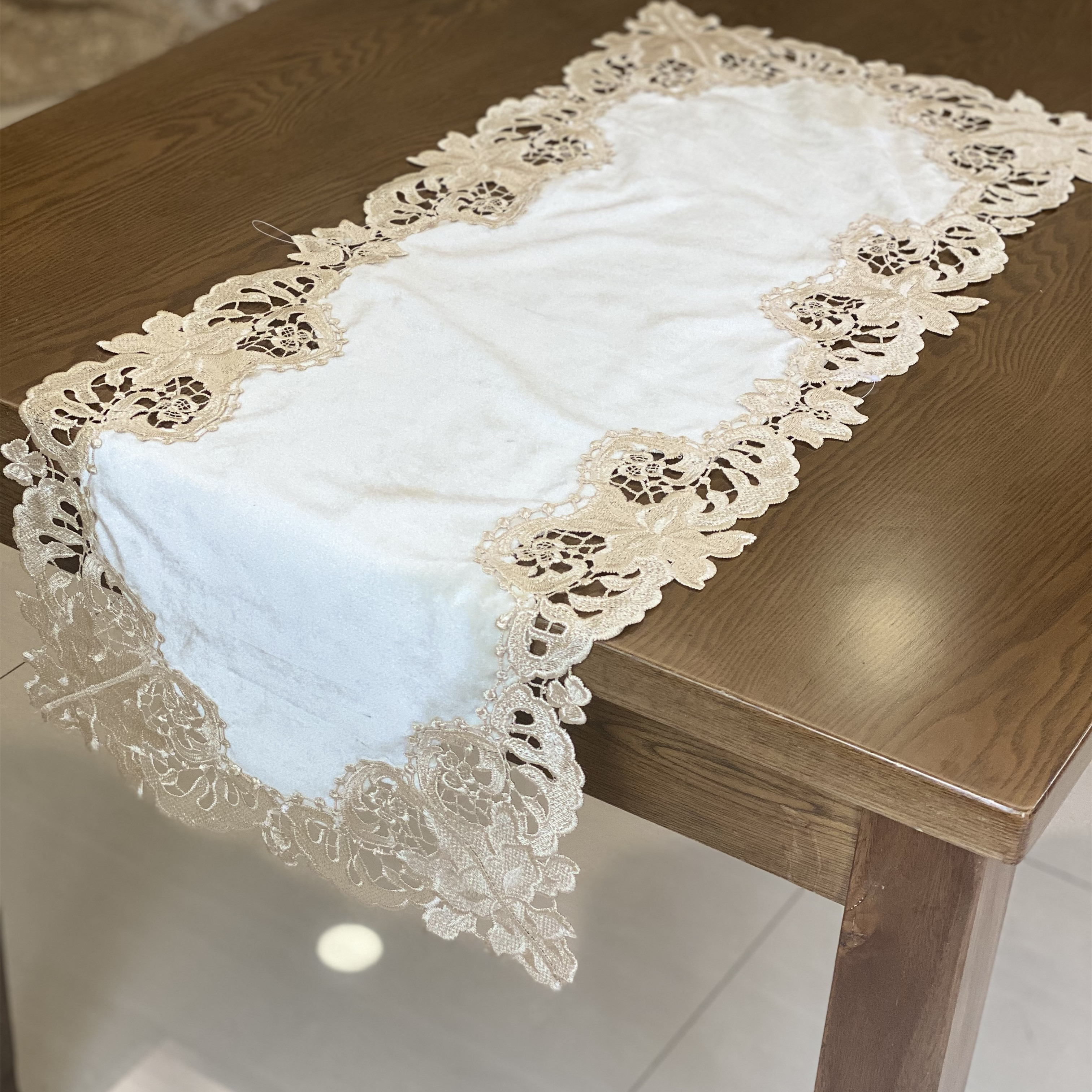 Table runner