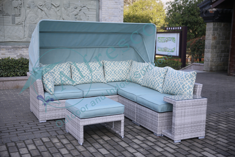 Alum rattan sofa set with canopy