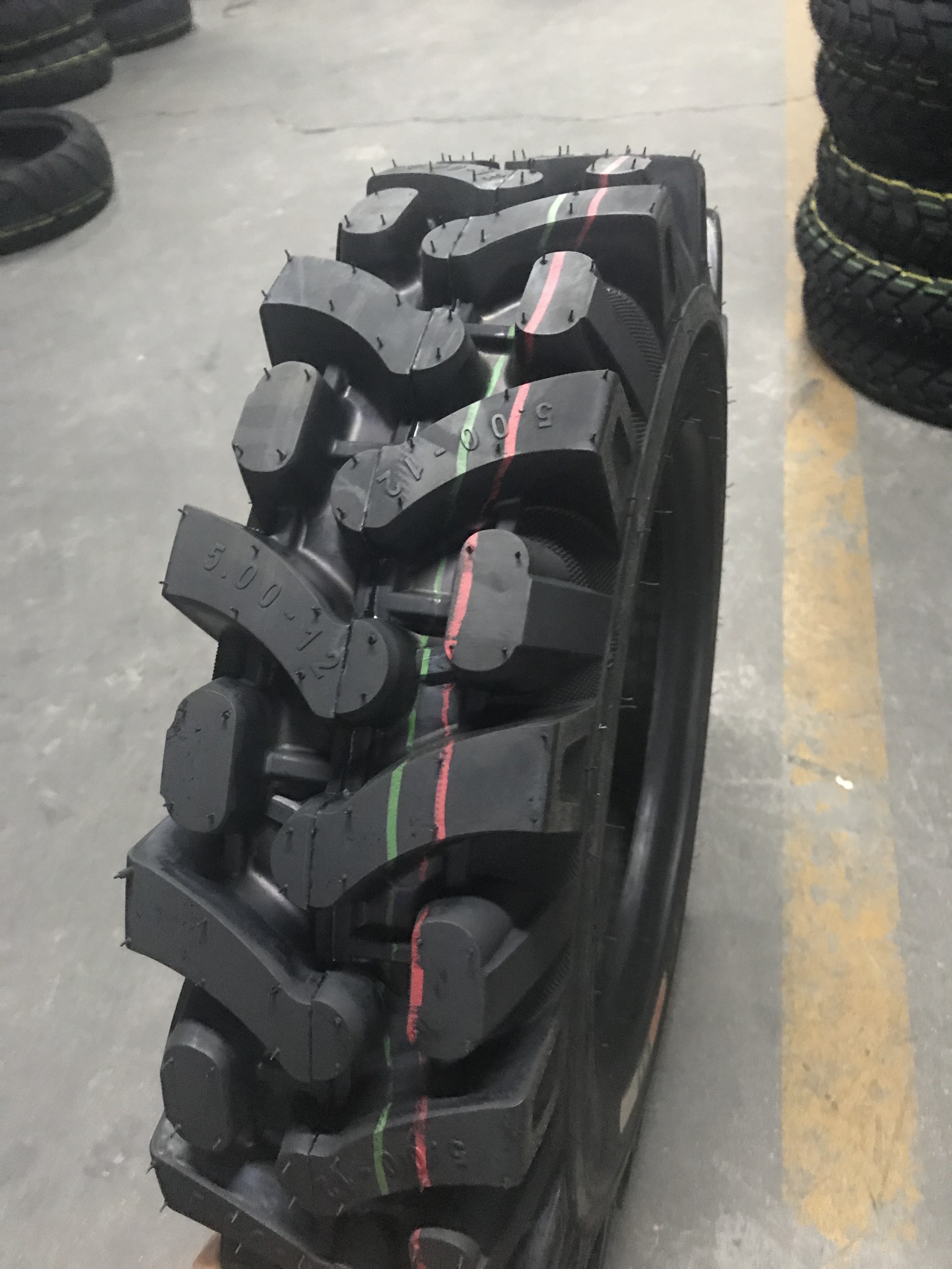 Motorcycle tyre