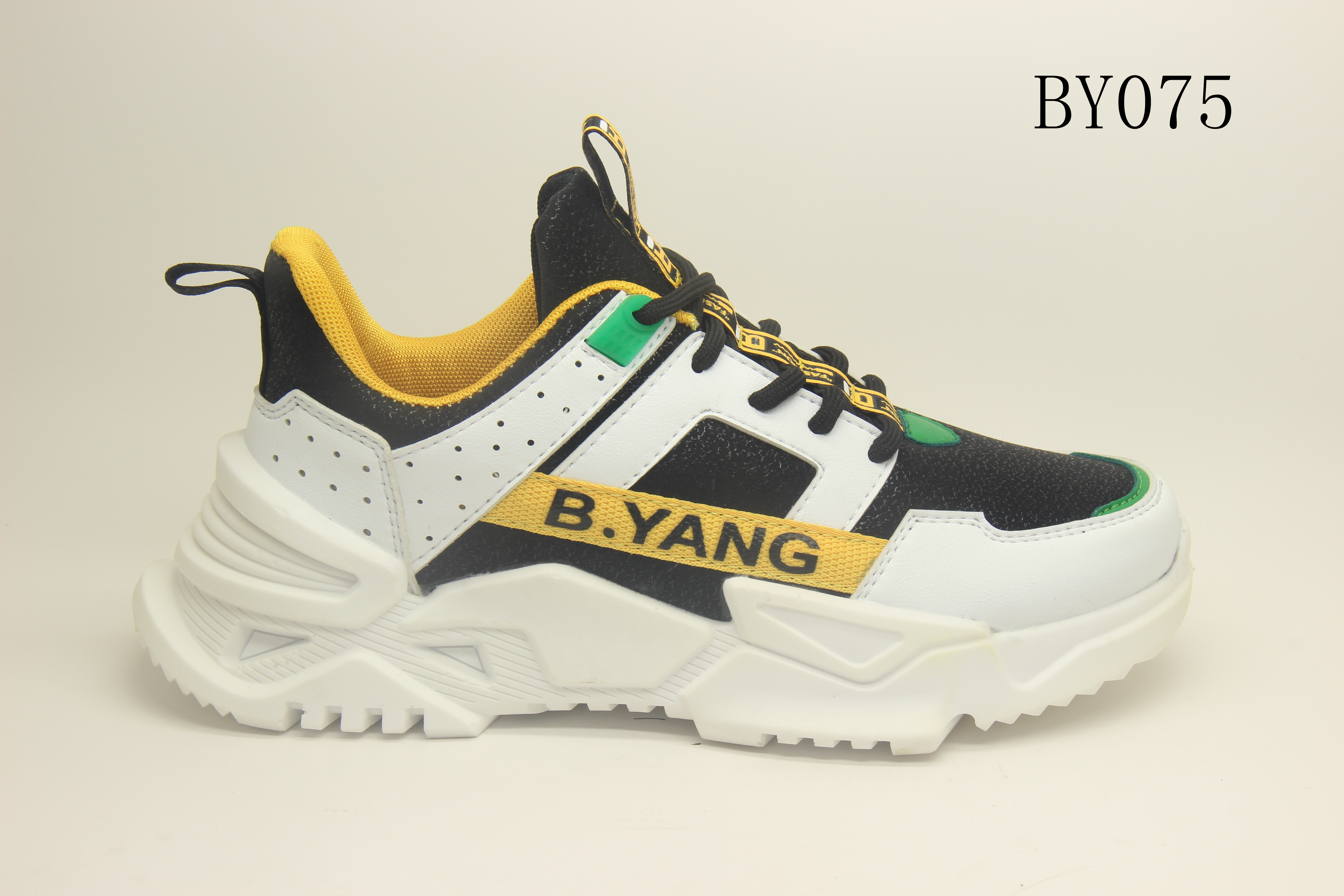TAIZHOUBOYANG SHOES CO.,LTD – ropa deportiva 4